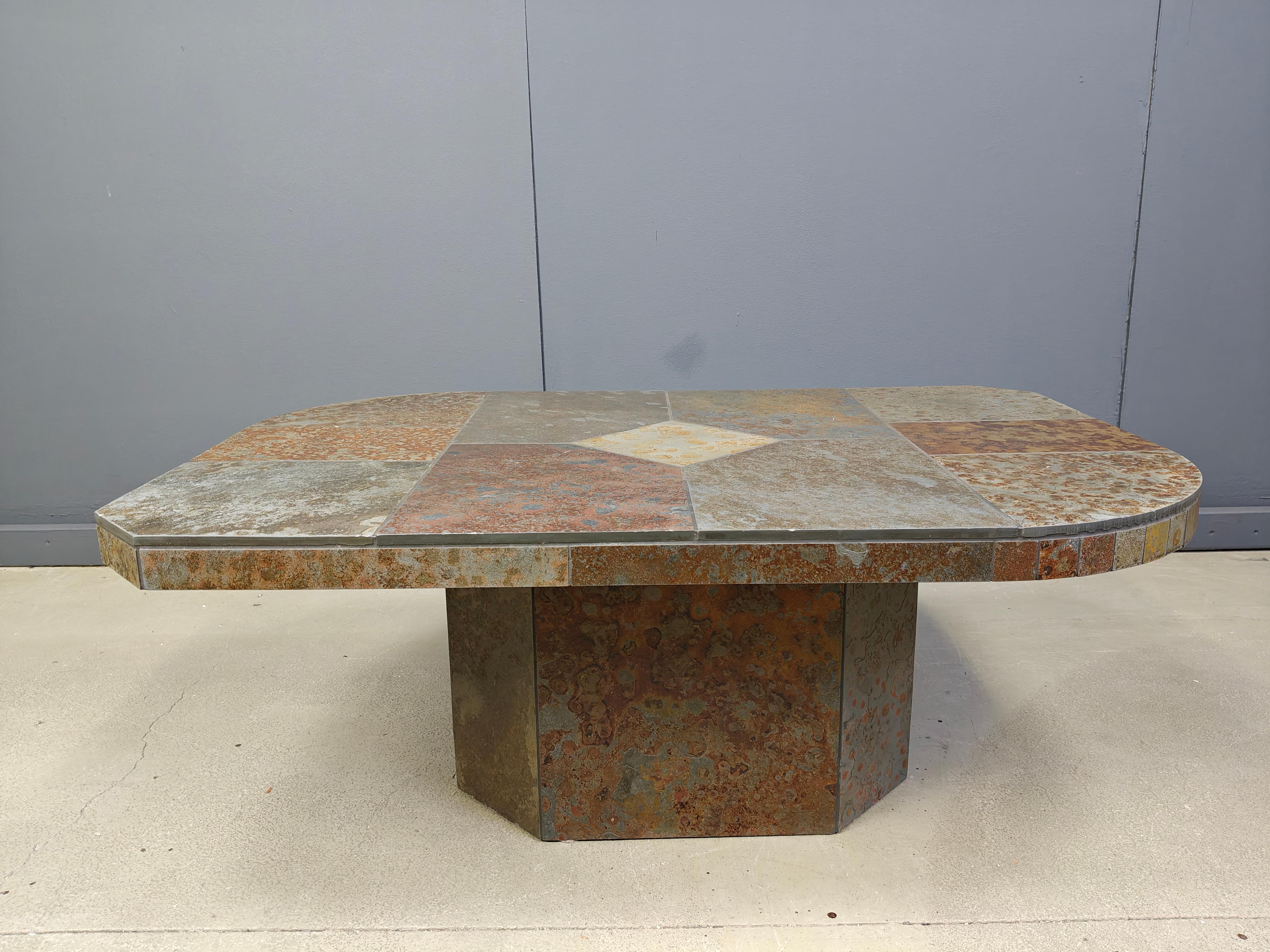 Brutalist slate stone coffee table, 1980s For Sale 1