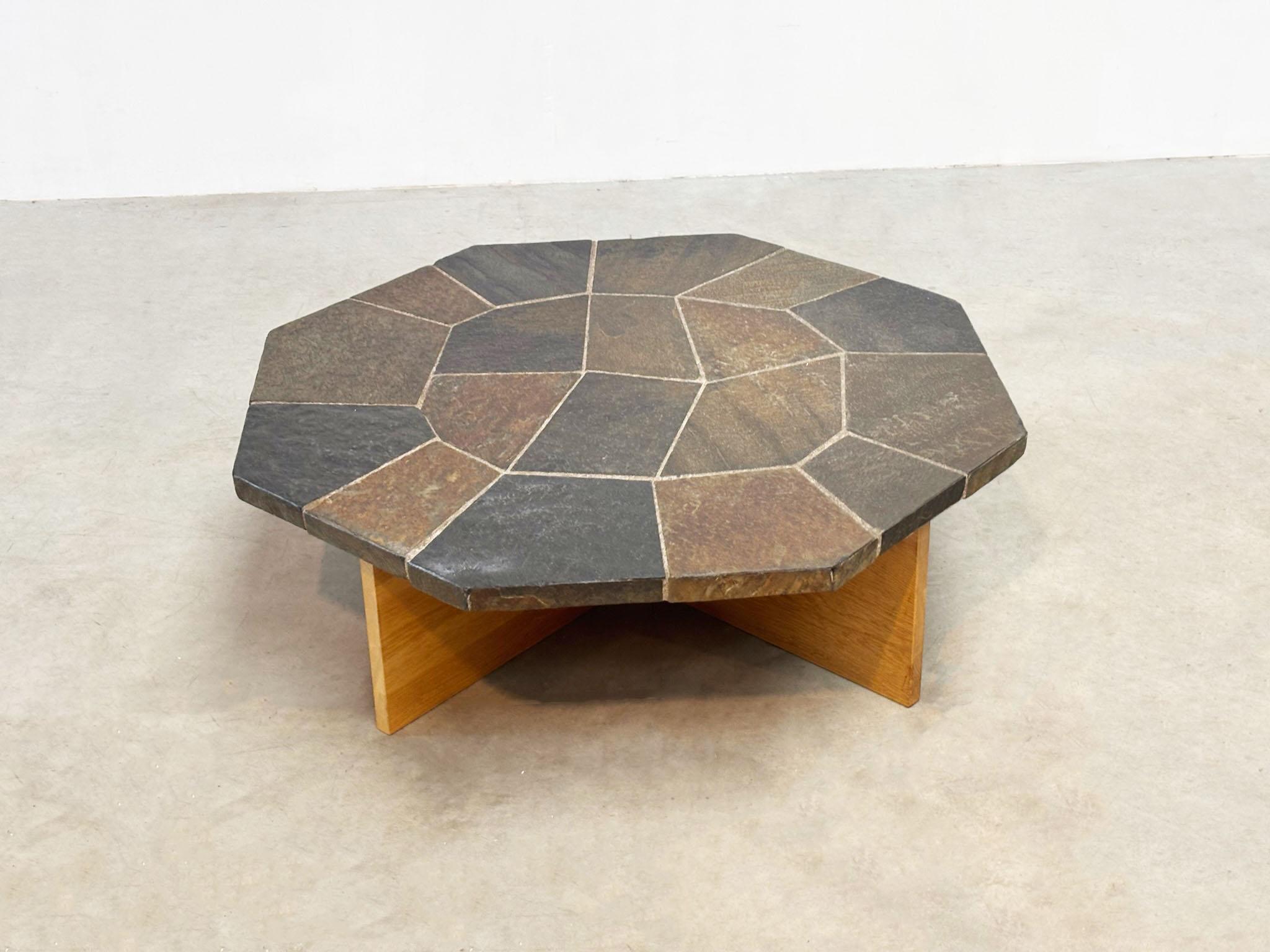 Brutalist slate stone coffee table with oak base For Sale 4