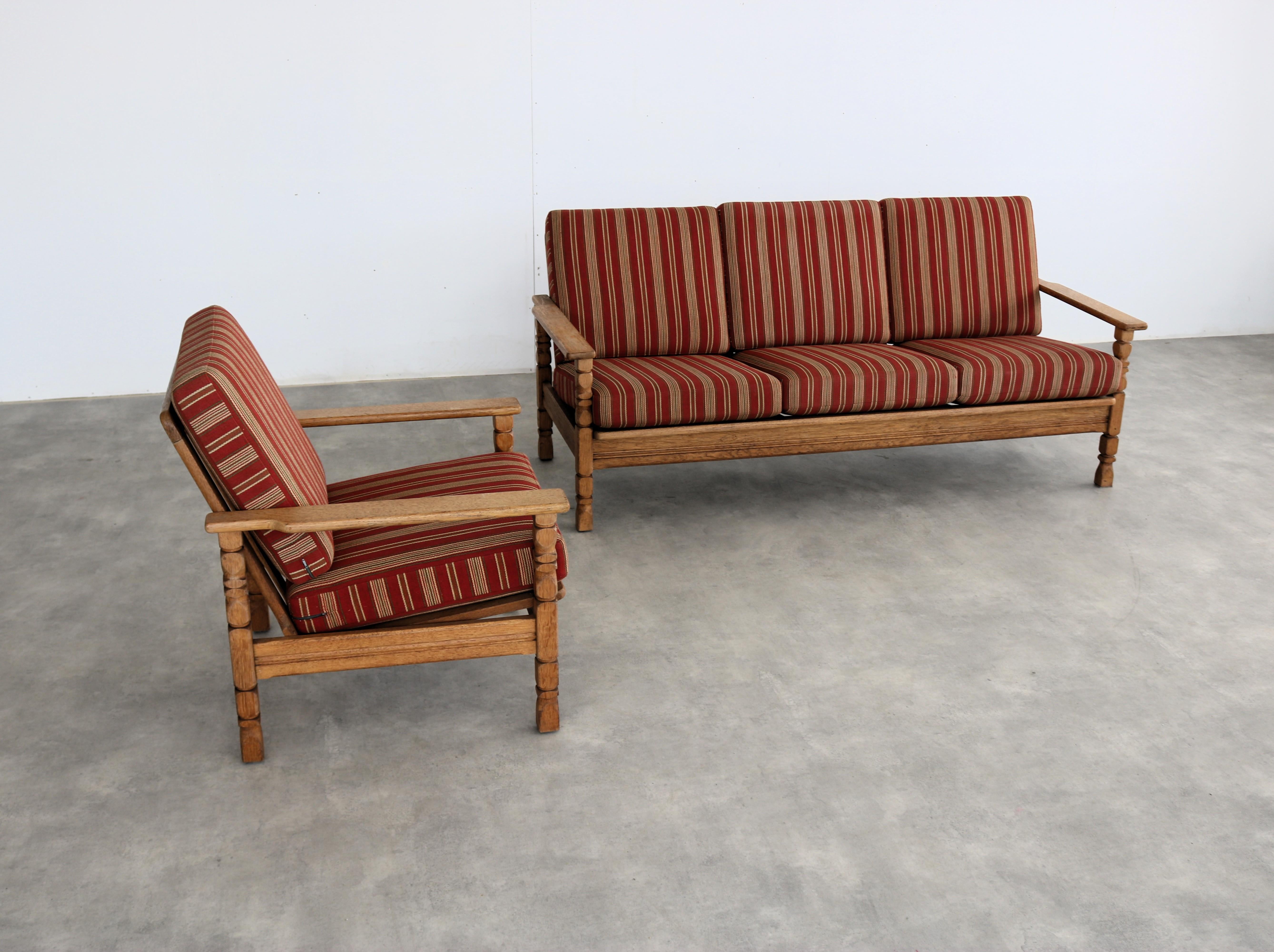 brutalist sofa  vintage sofa  1960s  oak In Good Condition For Sale In Lemmer, NL