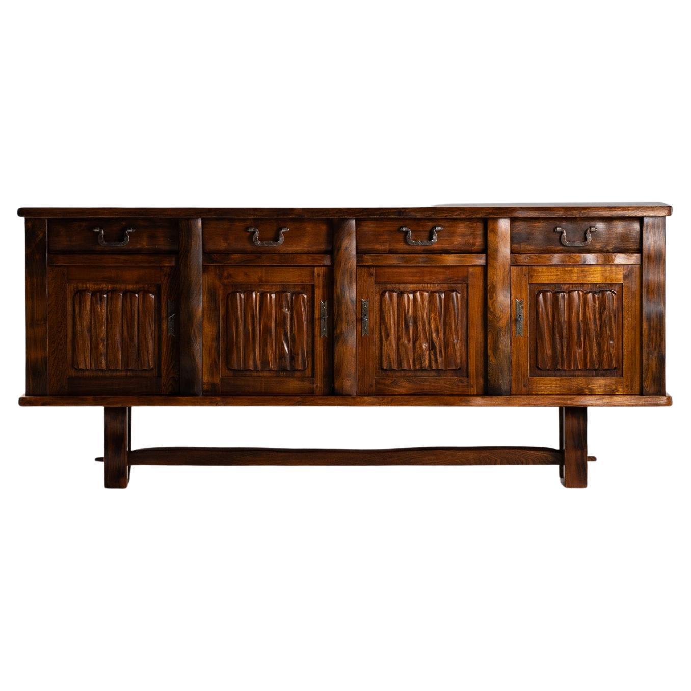 Brutalistisches Sideboard aus massiver Ulme von Olavi Hanninen im Angebot