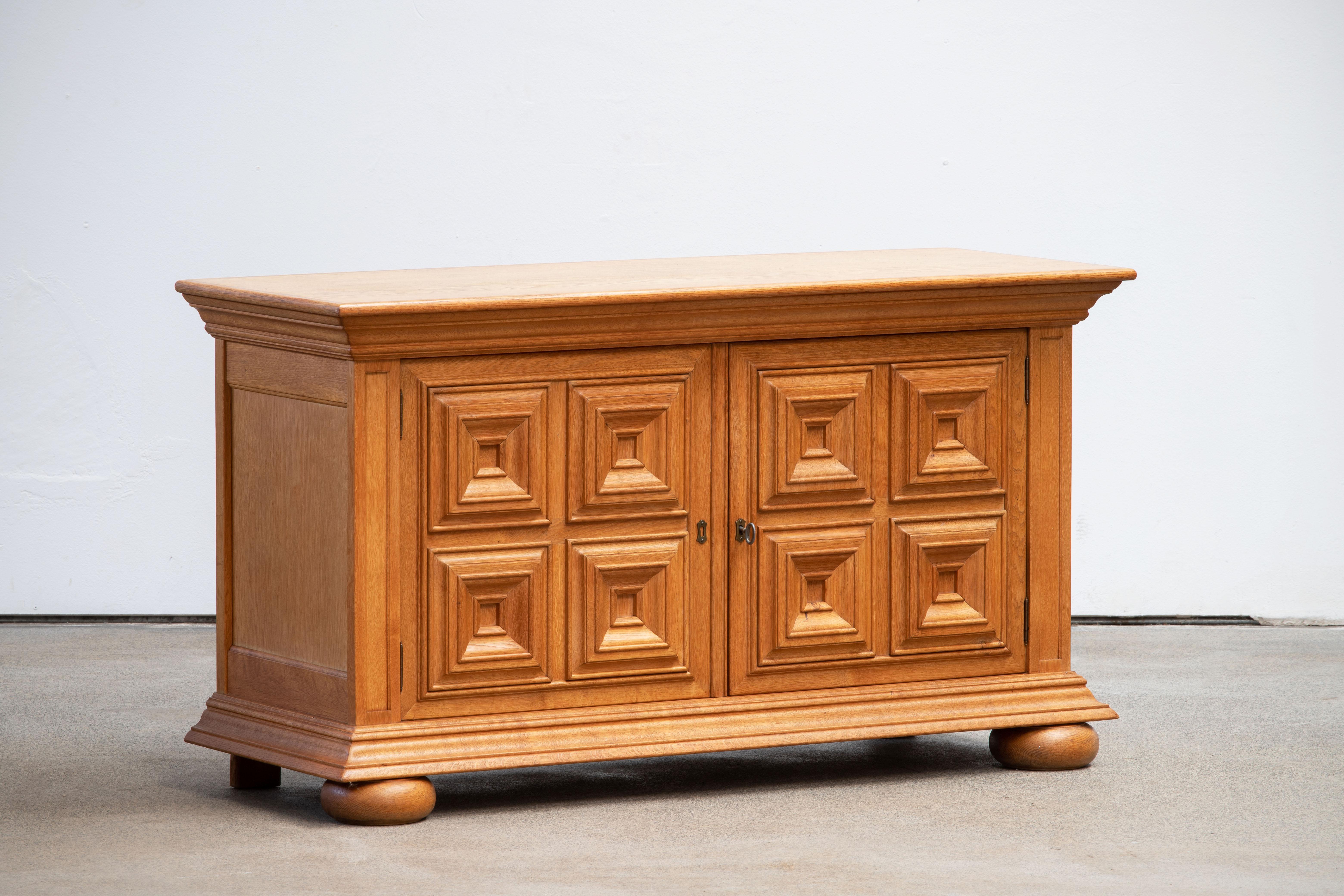 Brutalist Solid Oak Buffet, Spanish Colonial, 1940s 7