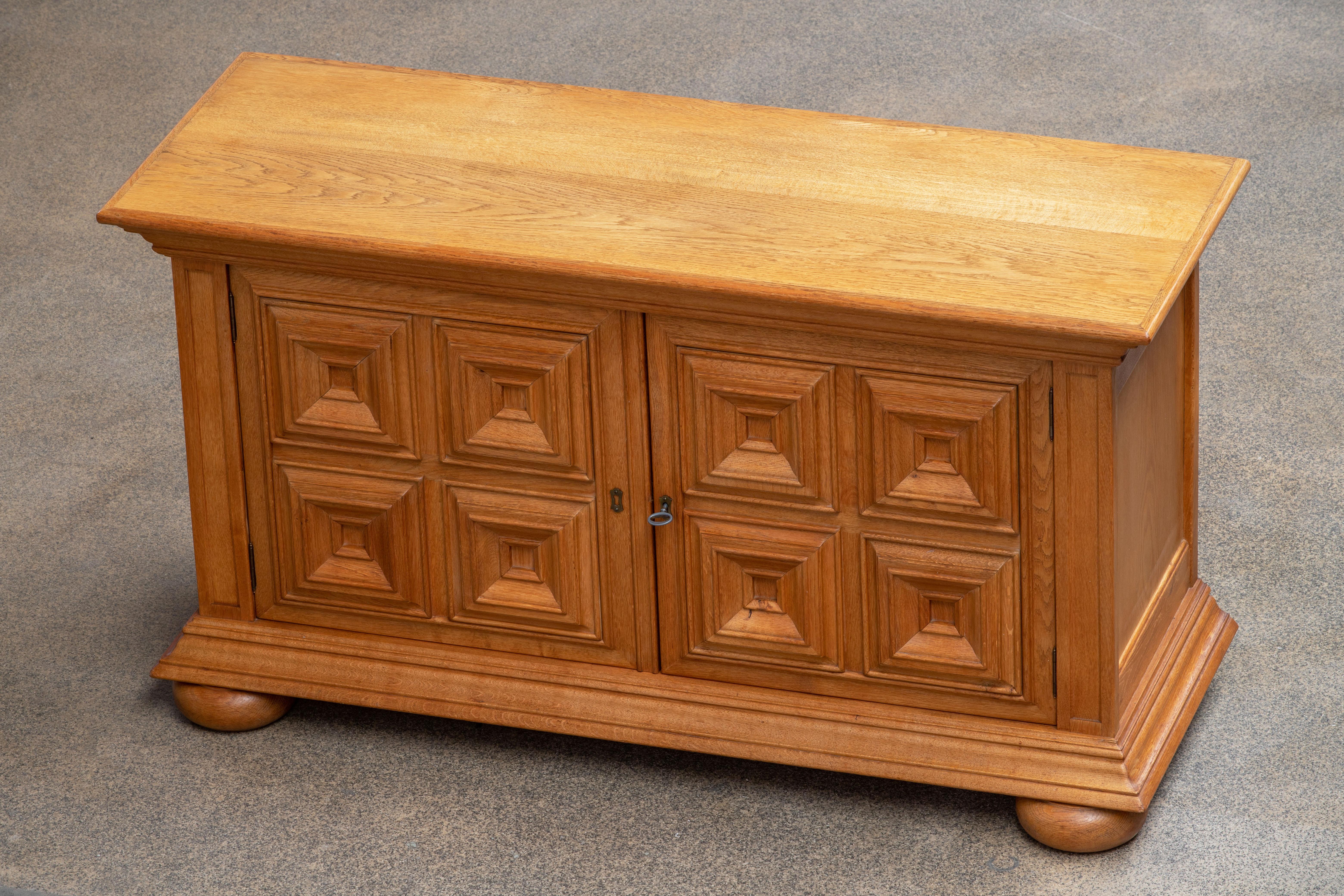 Brutalist Solid Oak Buffet, Spanish Colonial, 1940s 3