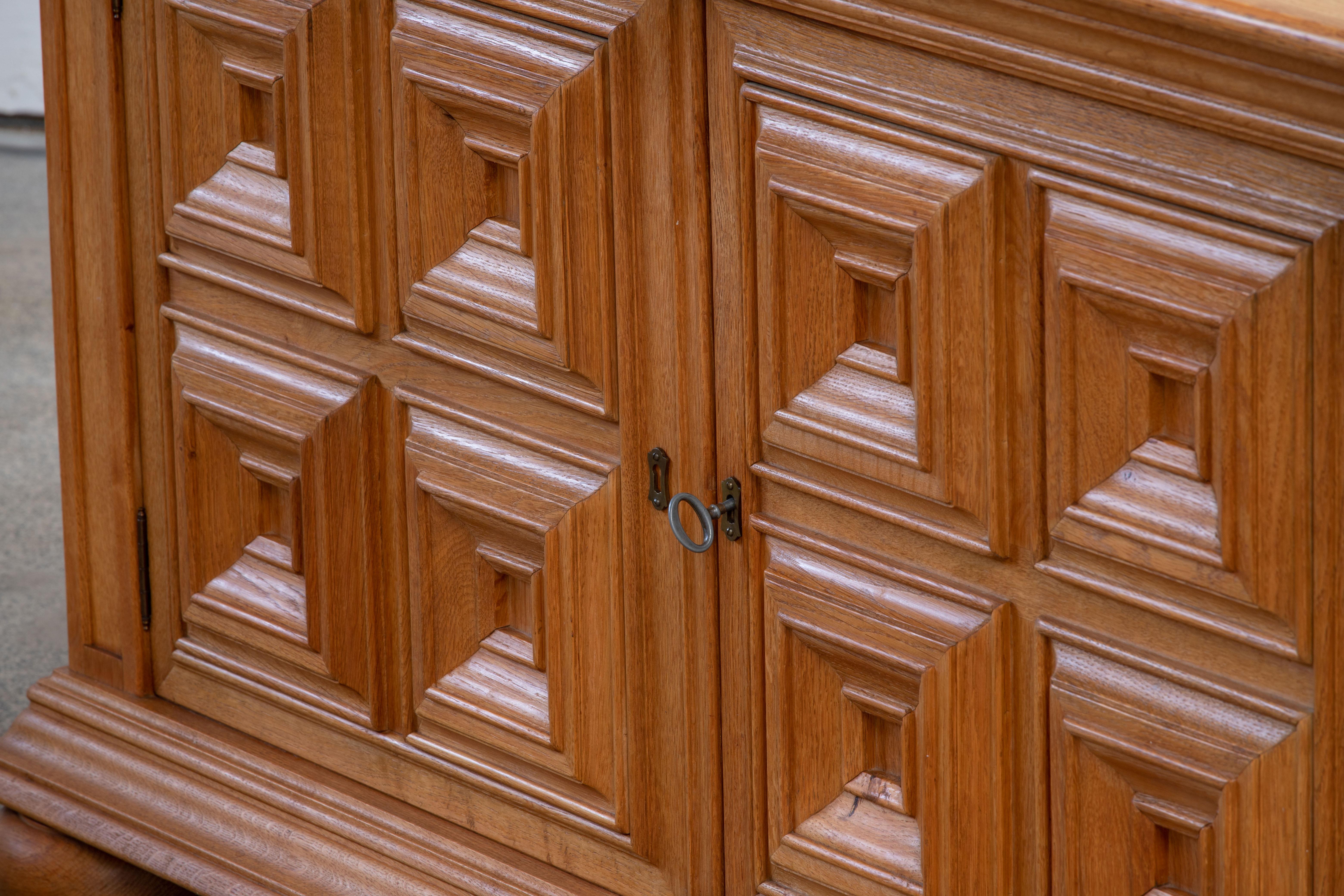 Brutalist Solid Oak Buffet, Spanish Colonial, 1940s 4