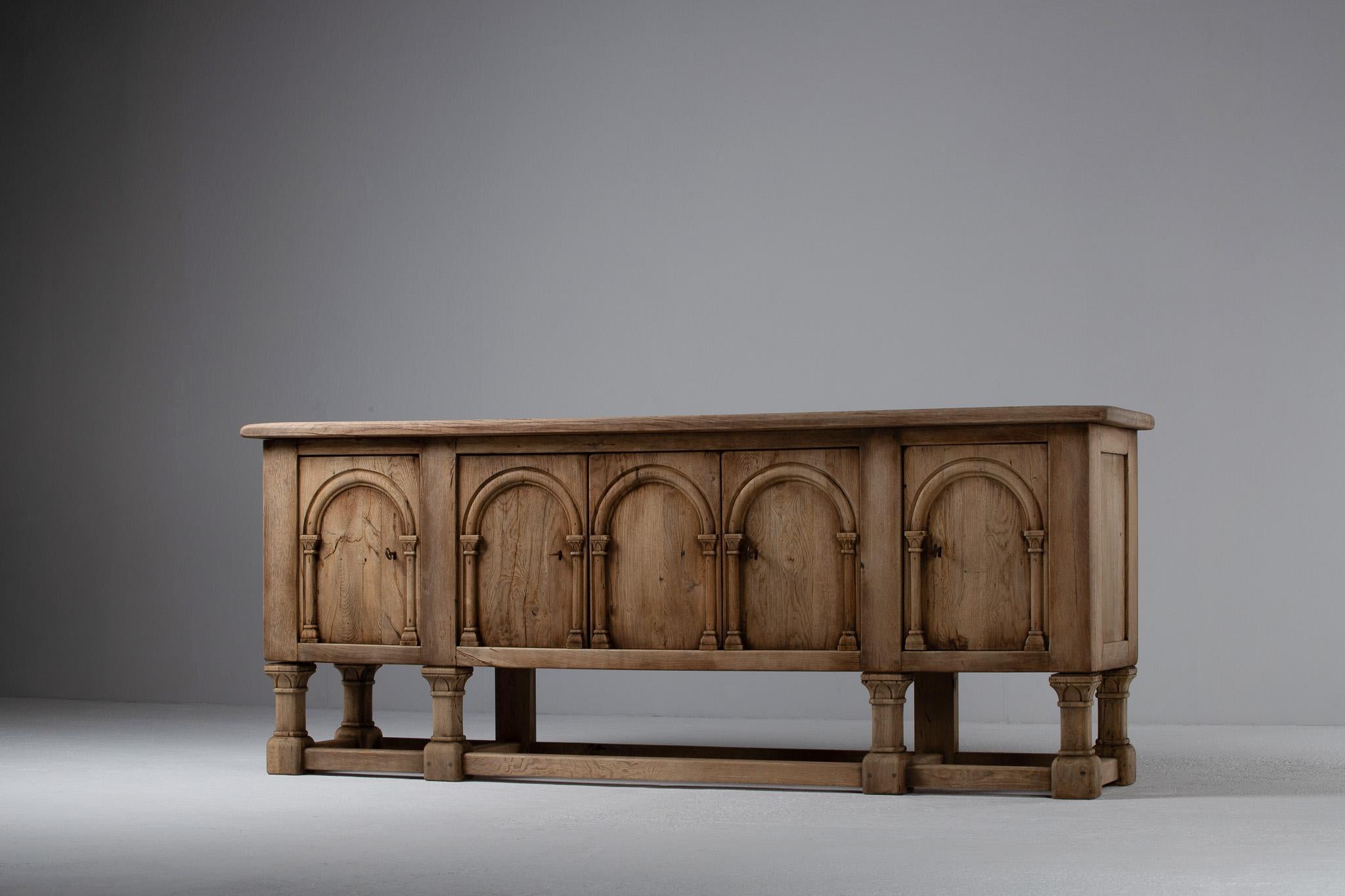 Brutalist Solid Oak Sideboard, Spain, 19th Century In Good Condition For Sale In Kaštel Sućurac, Splitsko-dalmatinska županija