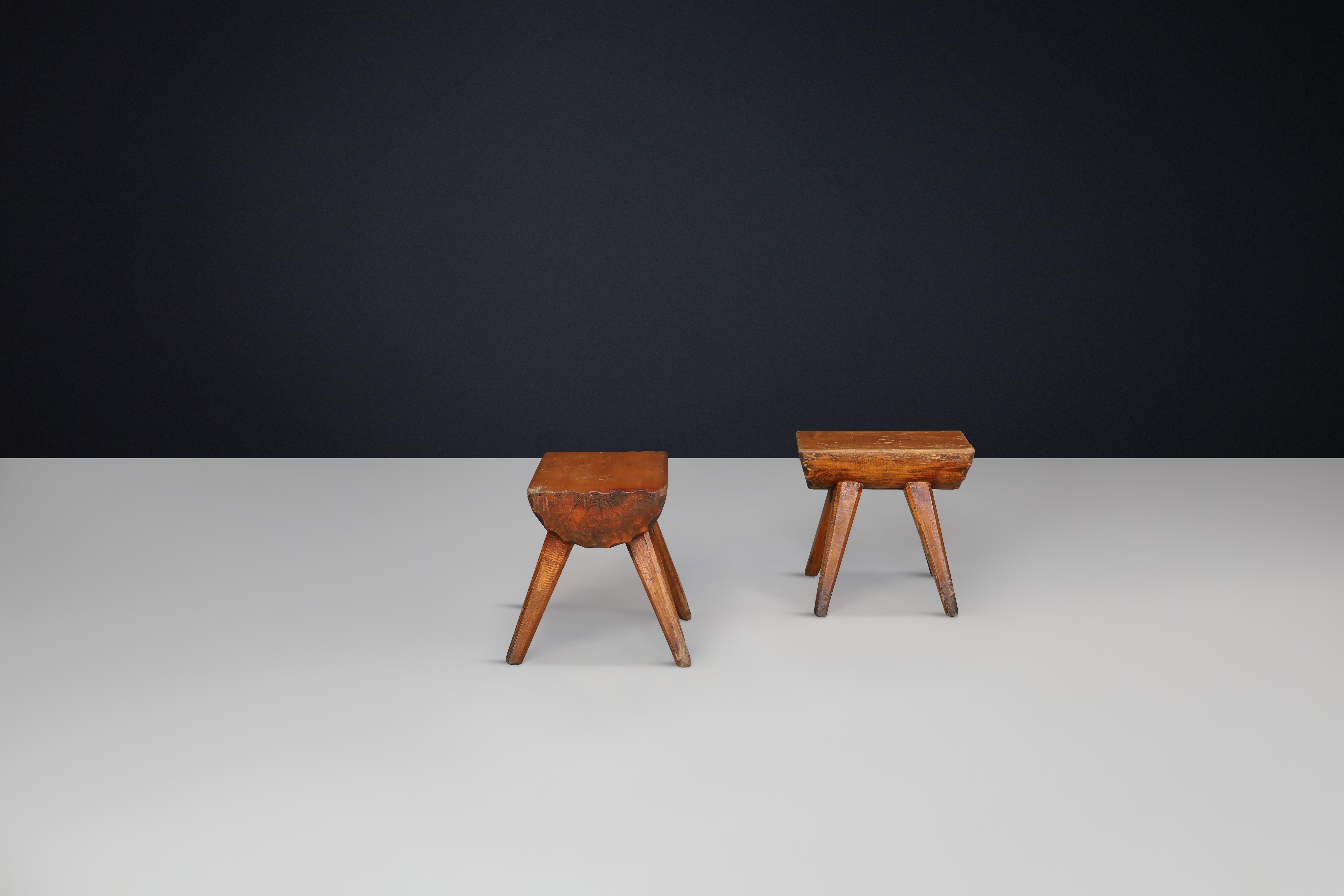 Brutalist Solid Pine Stools, France, 1960s – Set of 12 Available For Sale 1