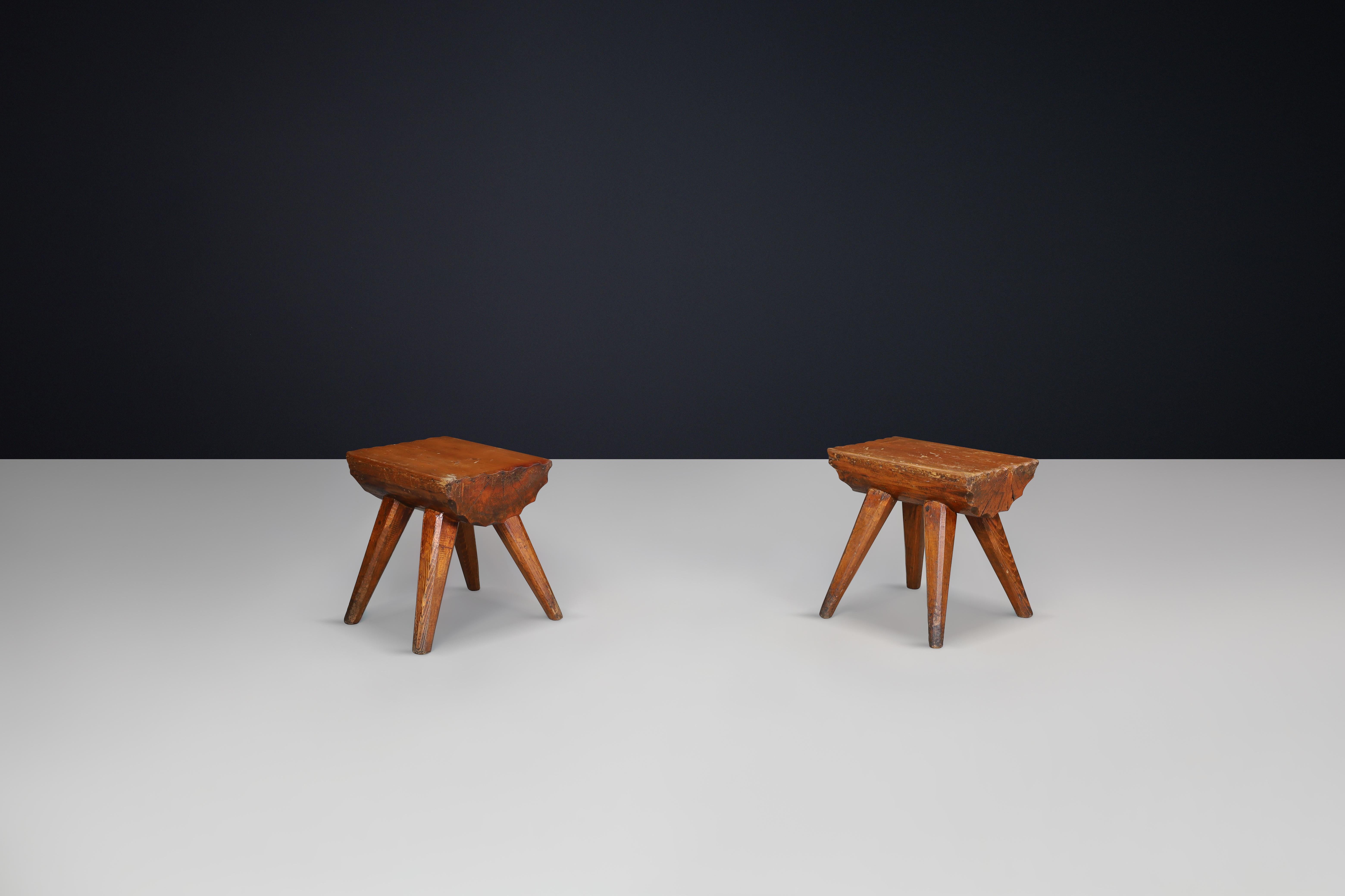 Brutalist Solid Pine Stools, France, 1960s – Set of 12 Available For Sale 3