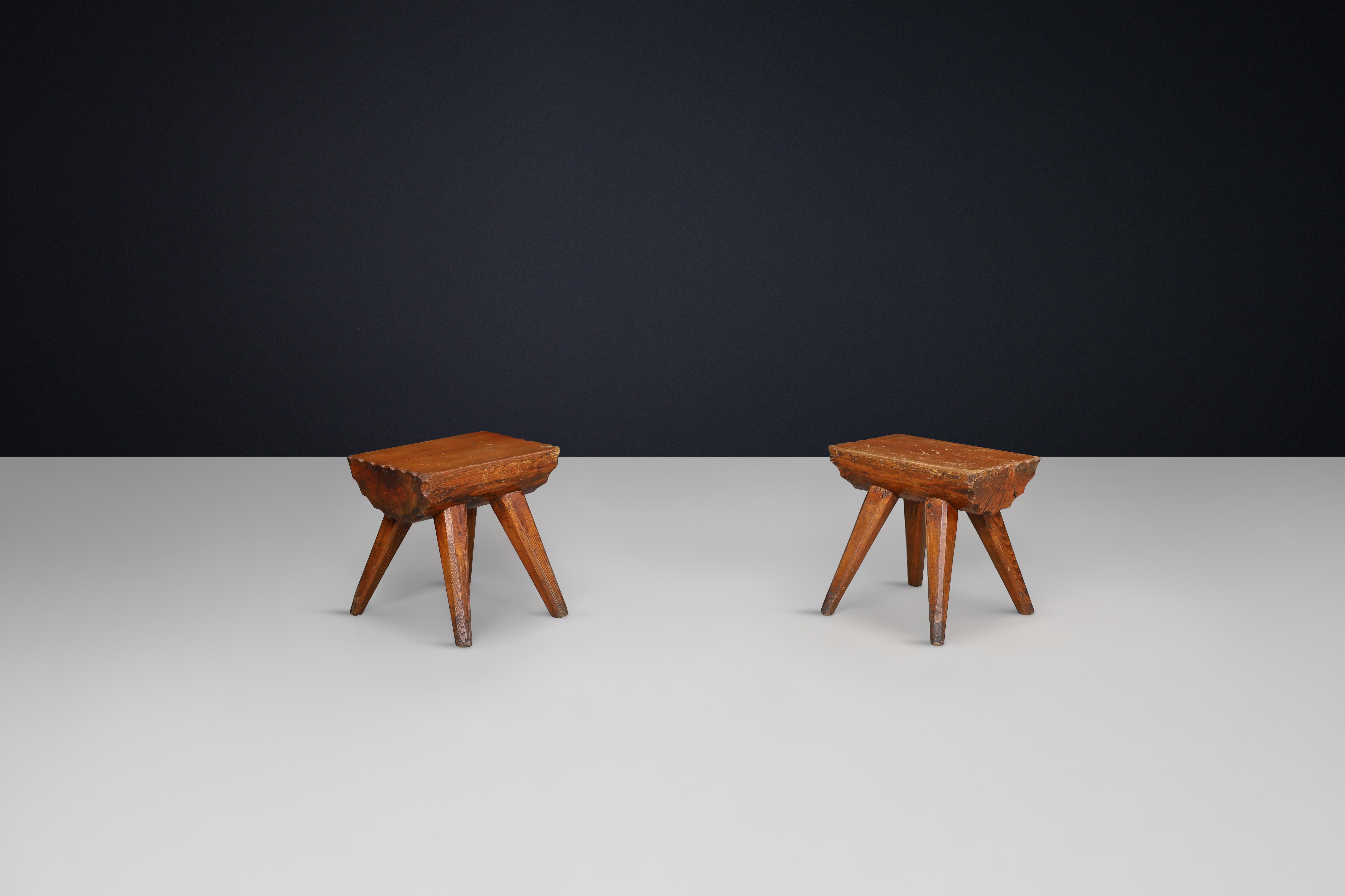 Brutalist Solid Pine Stools, France, 1960s – Set of 12 Available For Sale 4