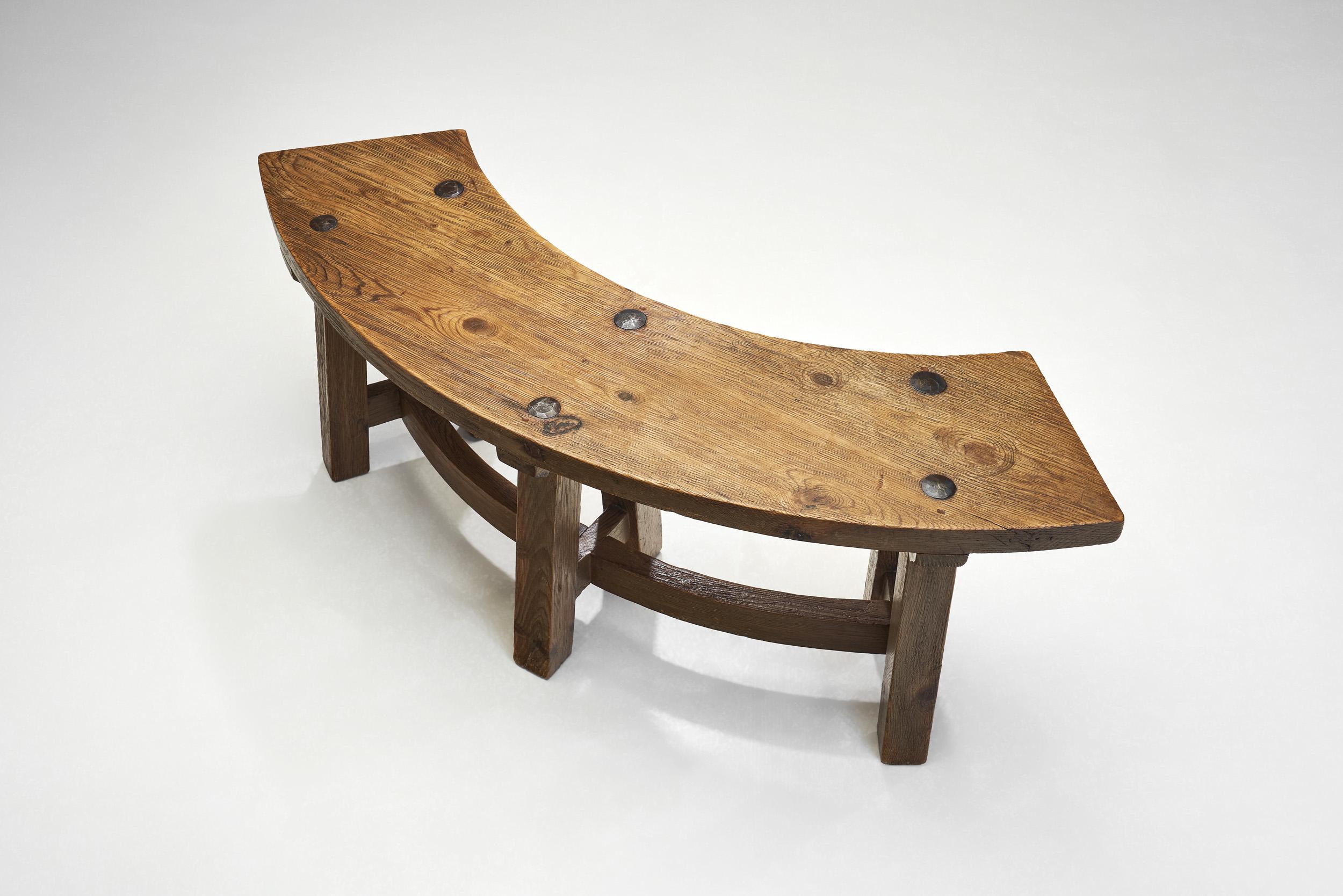 Bois Banc brutaliste, France, années 1960 en vente