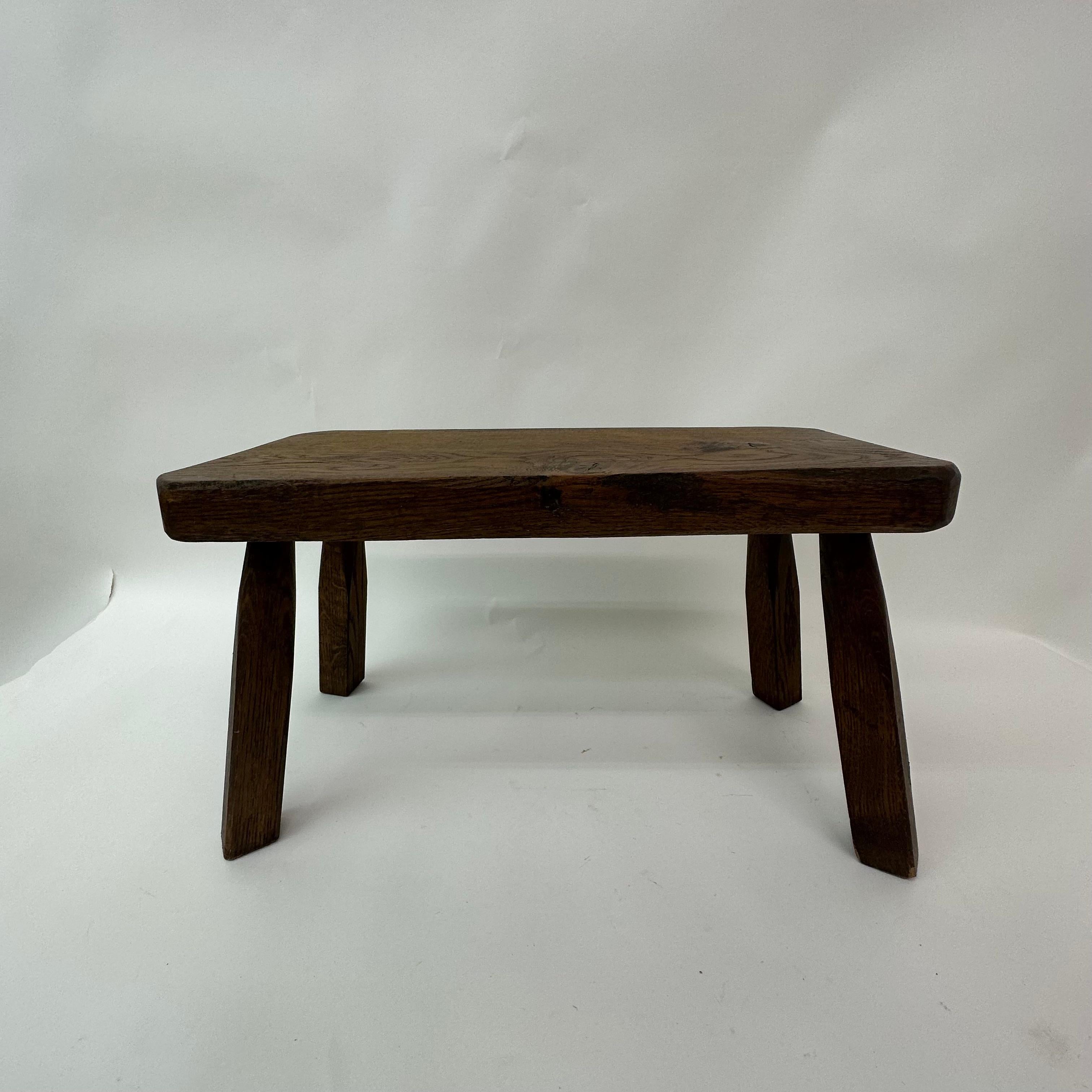 Brutalist solid wood side table, 1970’s In Good Condition For Sale In Delft, NL
