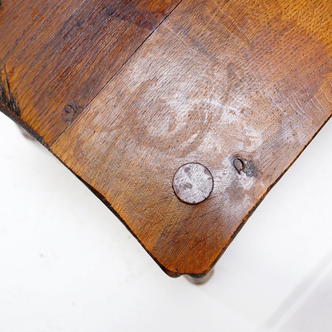 Table d'appoint brutaliste en bois massif en vente 2