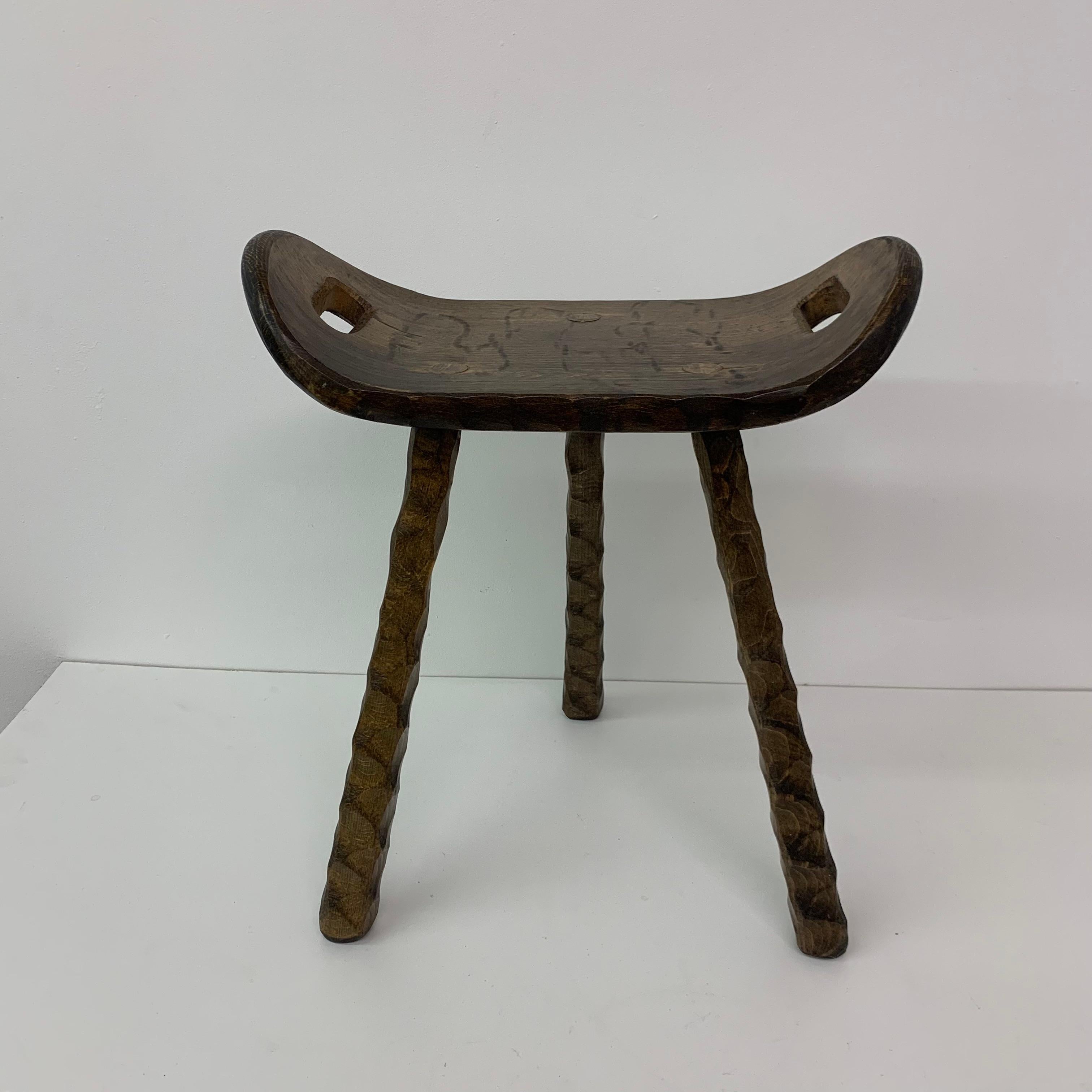 Brutalist solid wood stool , 1970’s In Good Condition In Delft, NL