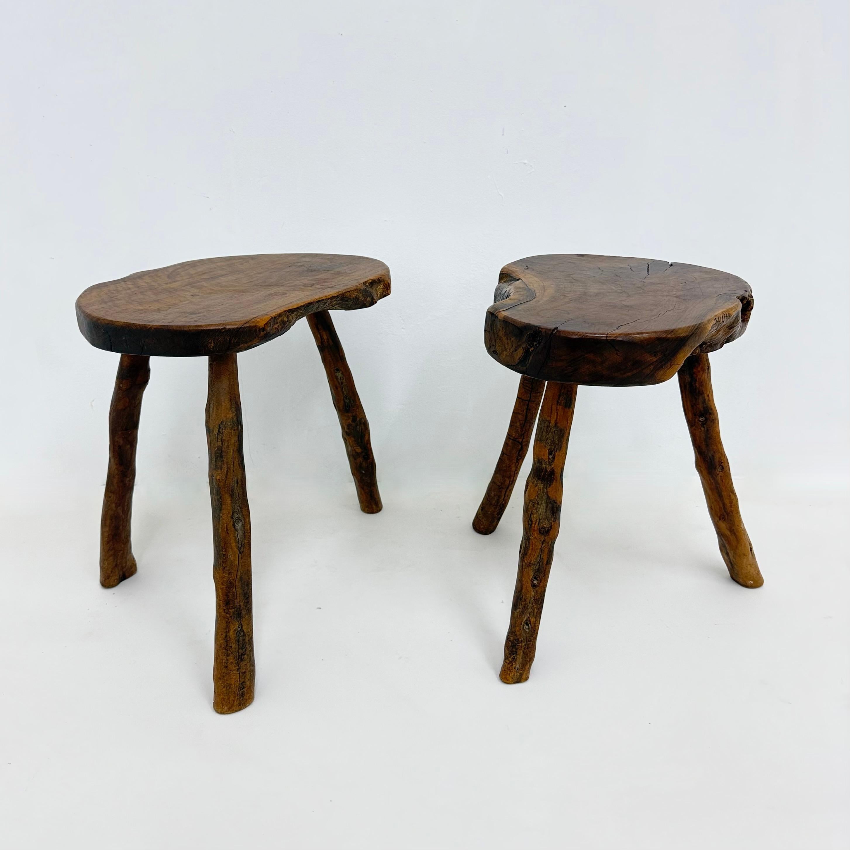 Brutalist solid wooden side table , 1970s In Good Condition For Sale In Delft, NL
