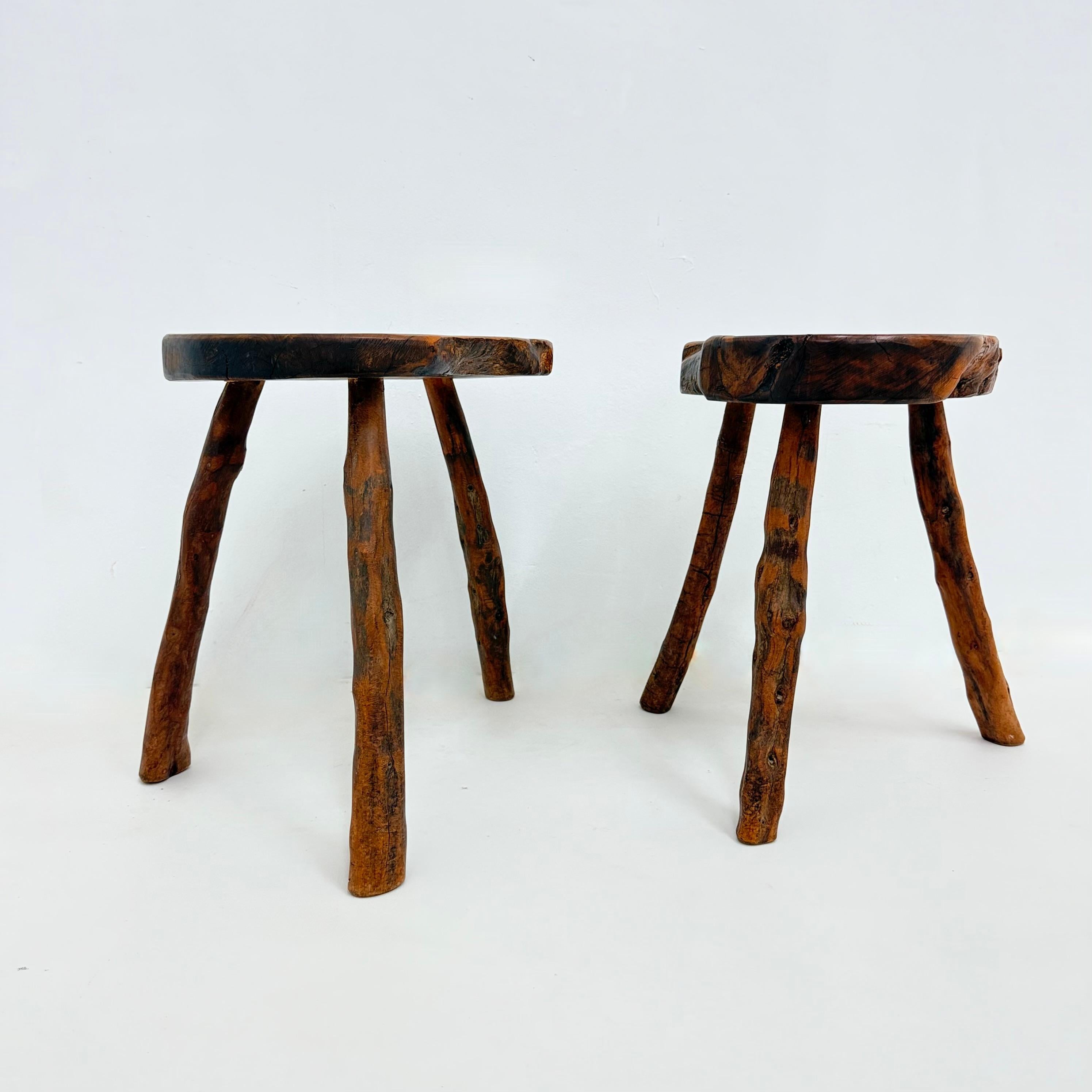 Brutalist solid wooden side table , 1970s For Sale 2