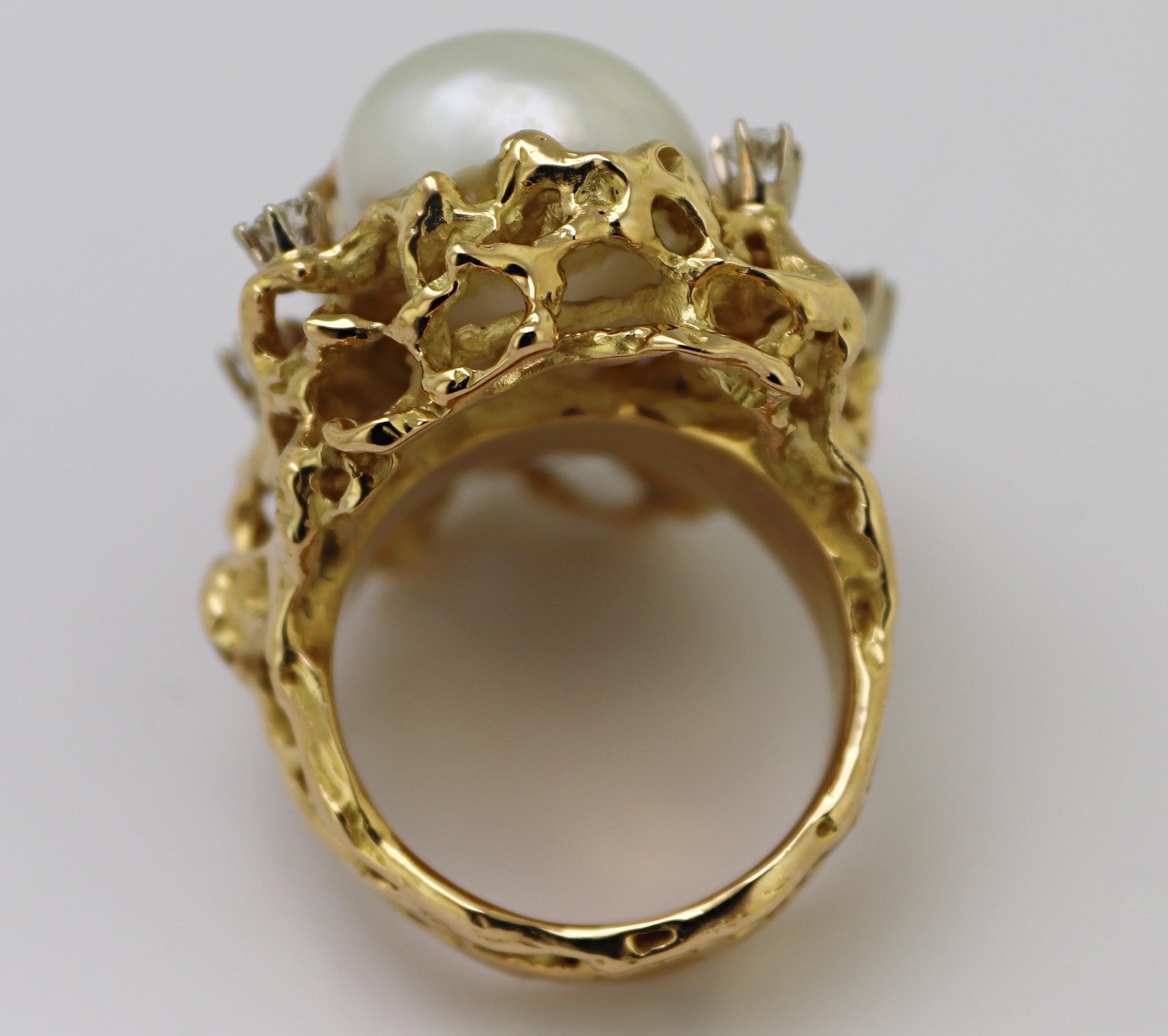Women's or Men's Brutalist South Sea Baroque Double Cultured Pearl, 18k Yellow Gold Ring For Sale