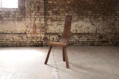 Tabouret tripode sculptural espagnol brutaliste du milieu du siècle dernier '50