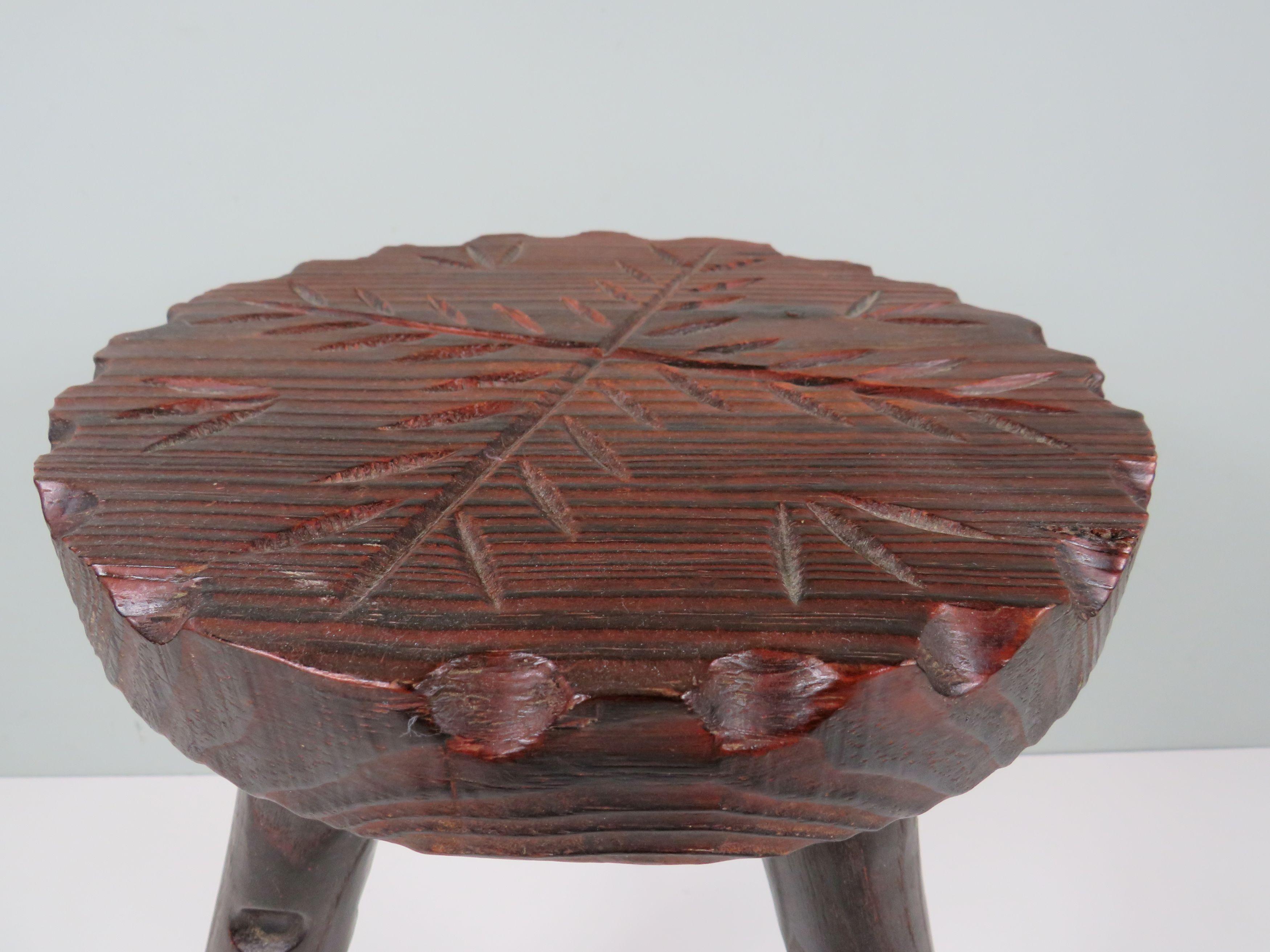 Brutalisme Tabouret tripode espagnol brutaliste 1960 en vente