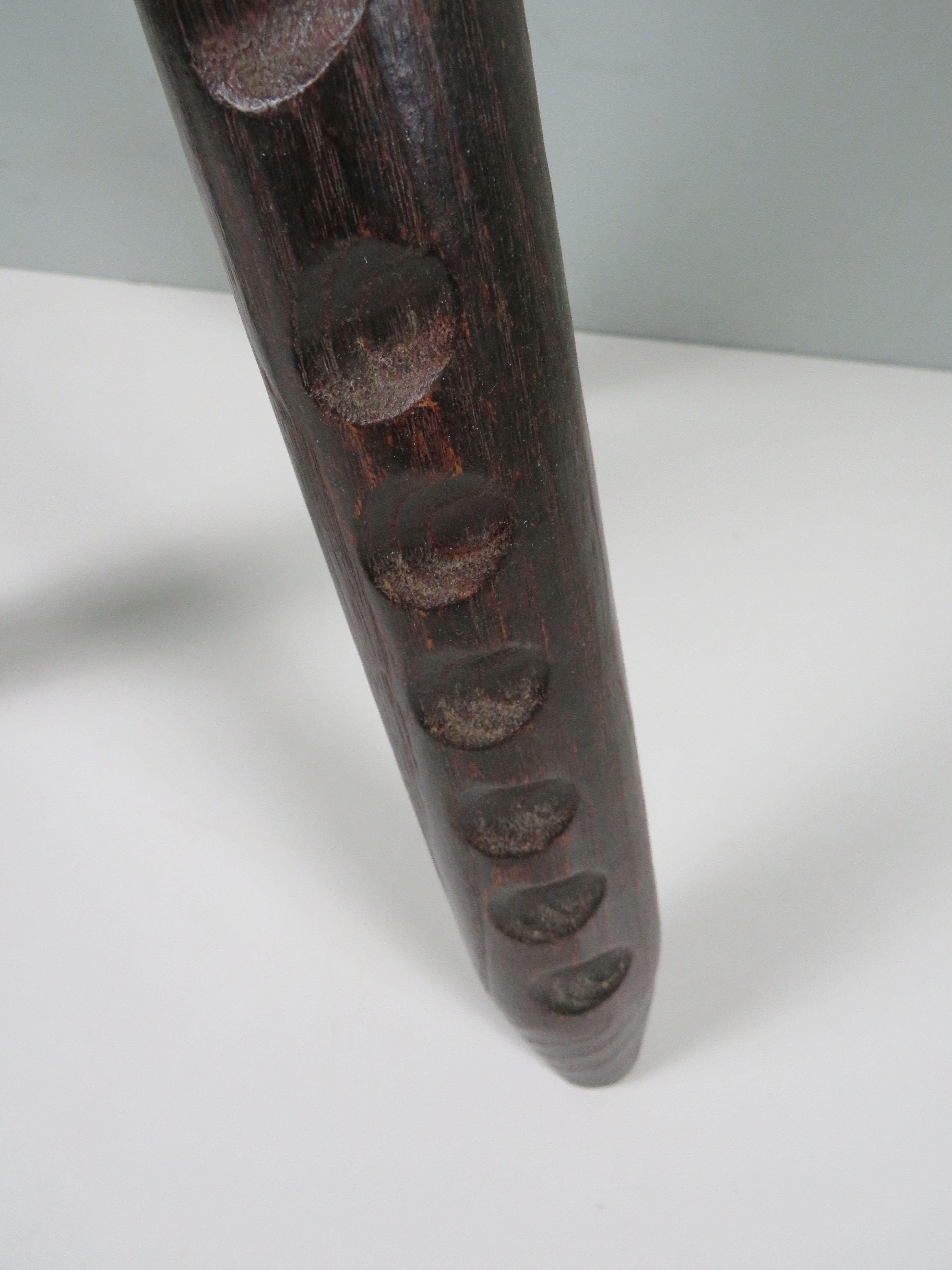 20ième siècle Tabouret tripode espagnol brutaliste 1960 en vente
