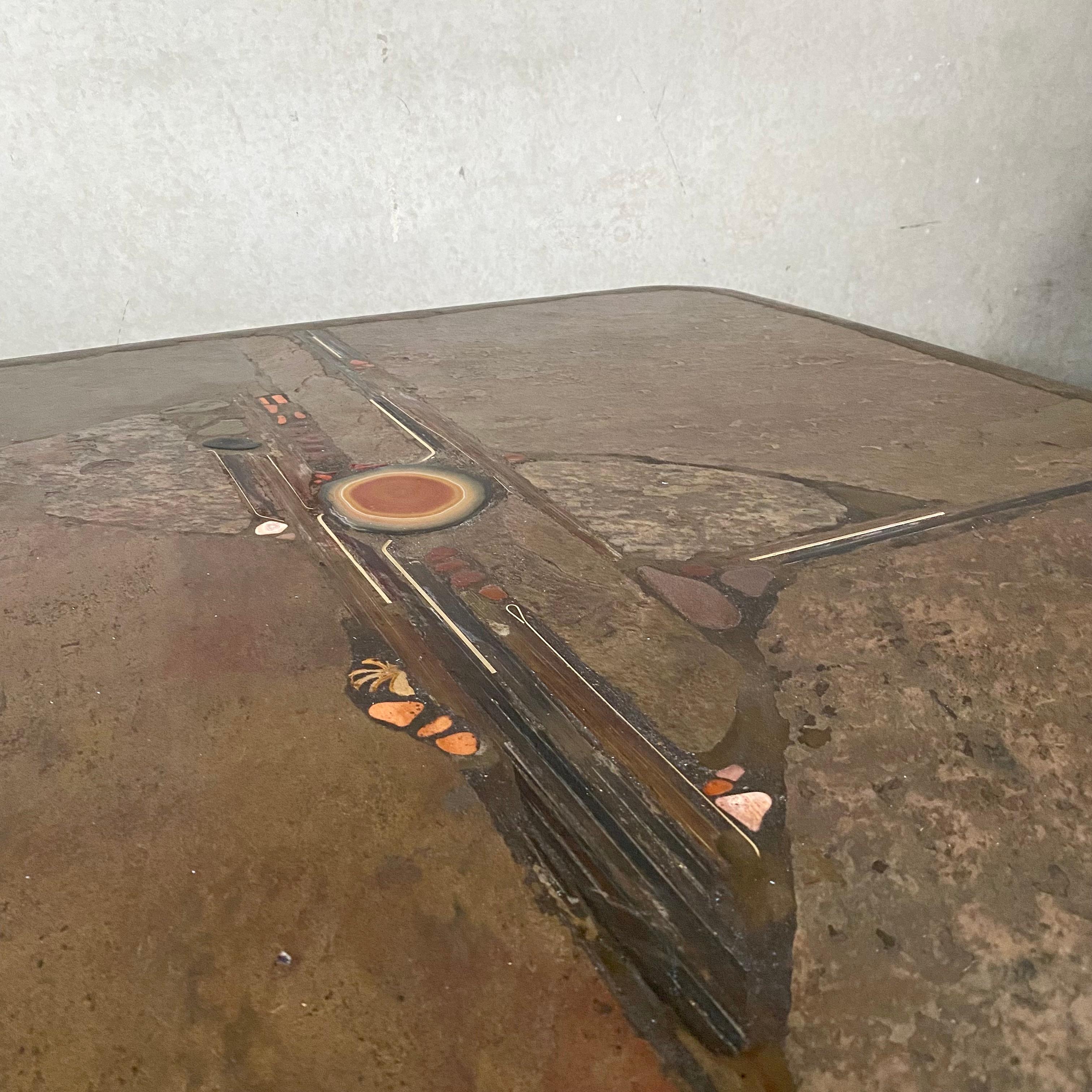 Fin du 20e siècle Table basse carrée brutaliste en ardoise et agate rouge de Paul Kingma  en vente