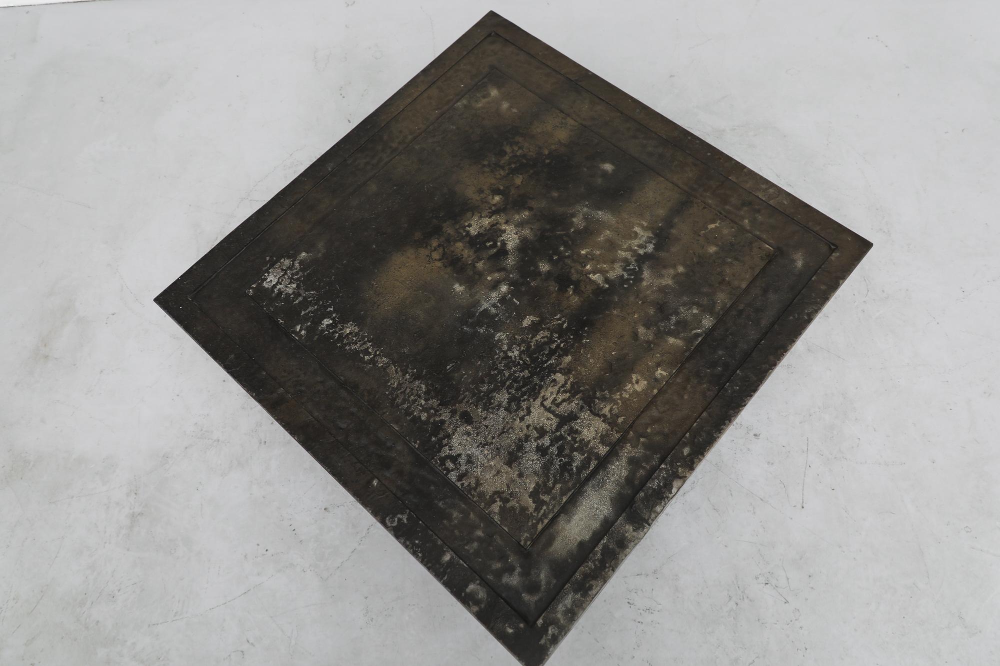 Table basse carrée brutaliste avec piédestal cubique chromé en vente 6