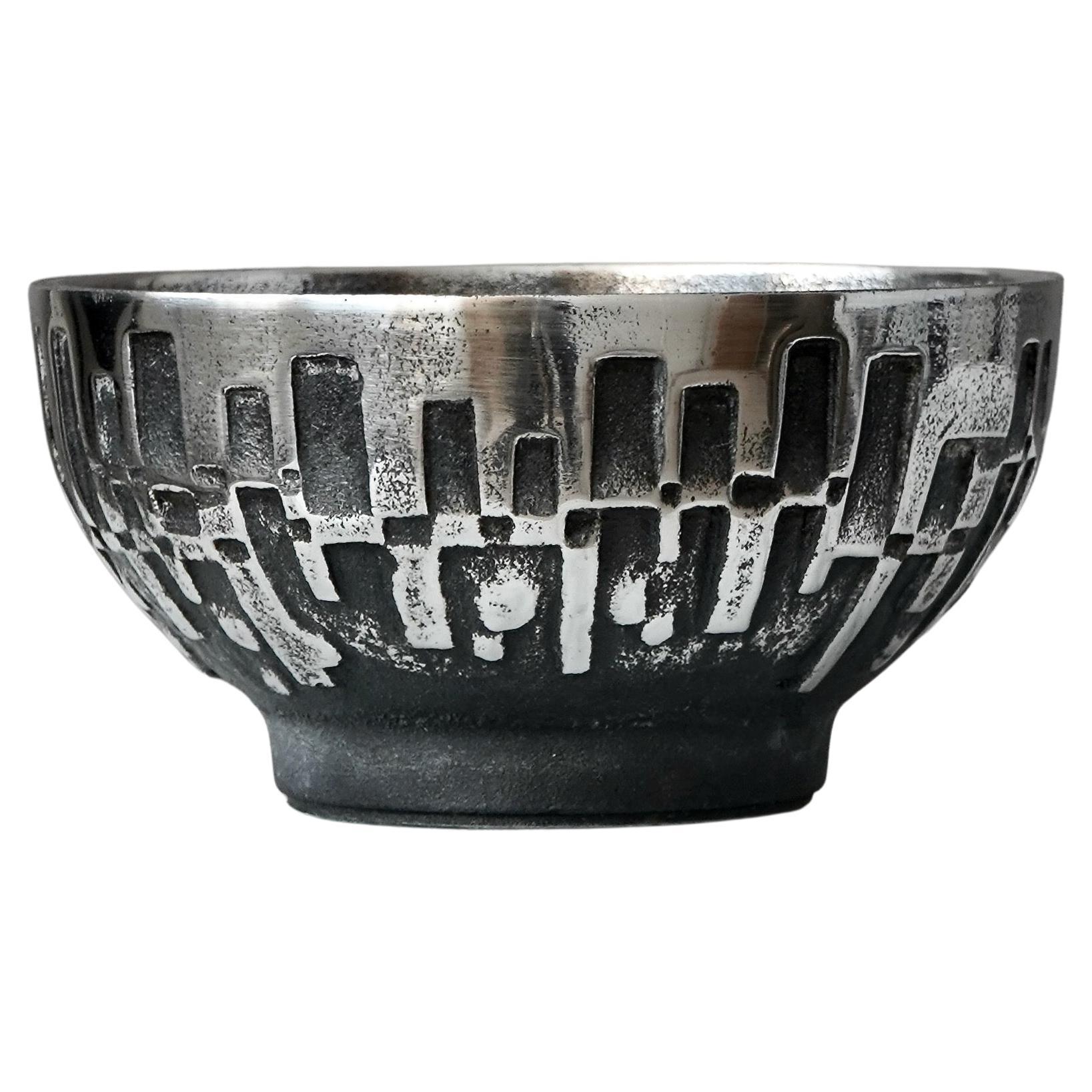 Schale aus Edelstahl im brutalistischen Stil von Olav Joa Joff. Polaris, Norwegen 1972. Stahlkunst