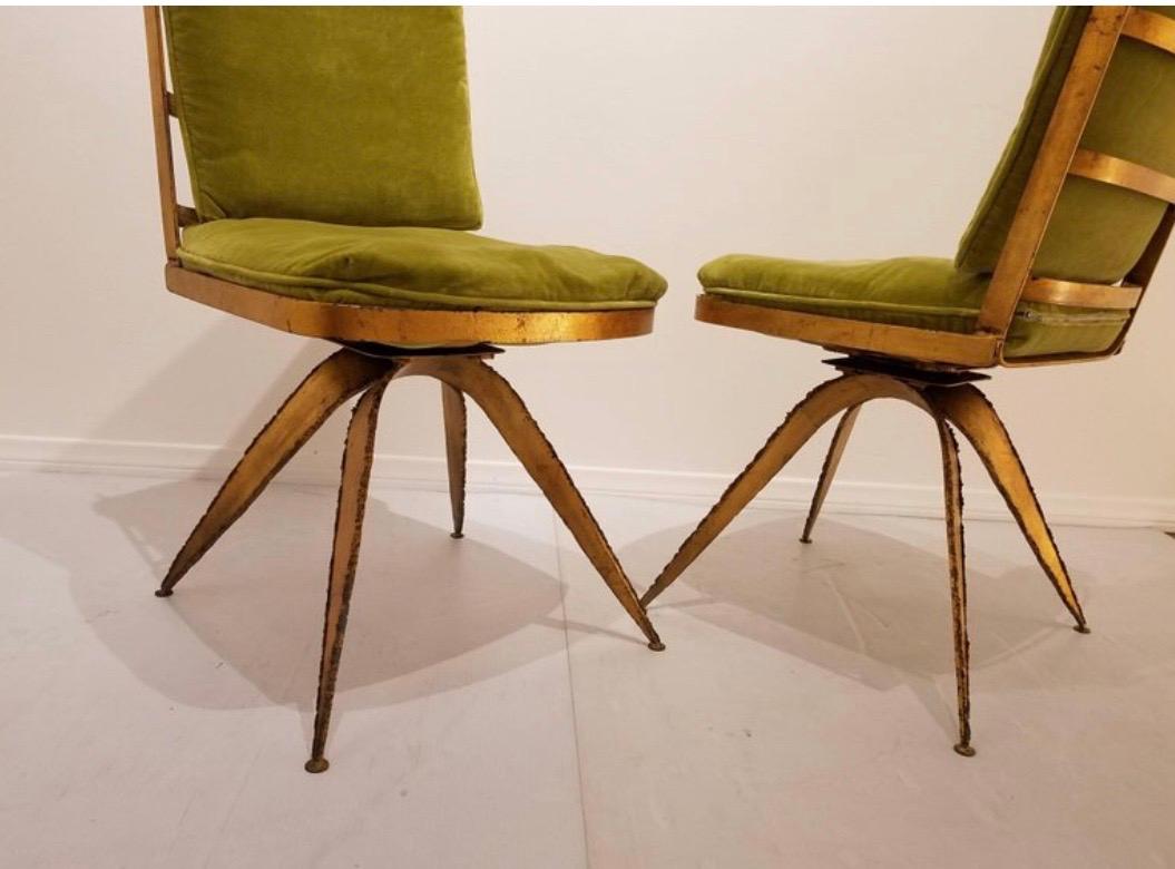 Fin du 20e siècle Chaises de salle à manger pivotantes en acier brutal, lot de 6 en vente