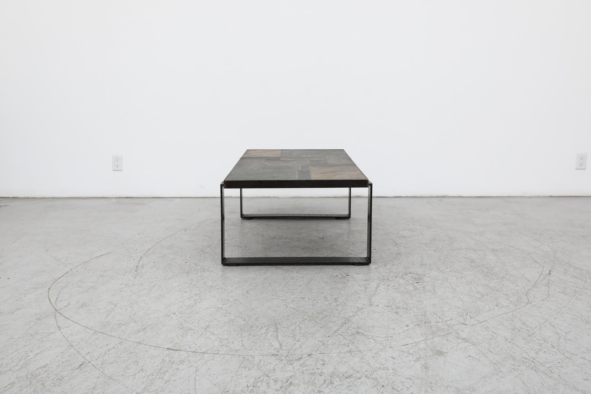Métal Table basse brutaliste en mosaïque de pierre et d'acier dans le style de Paul Kingma en vente