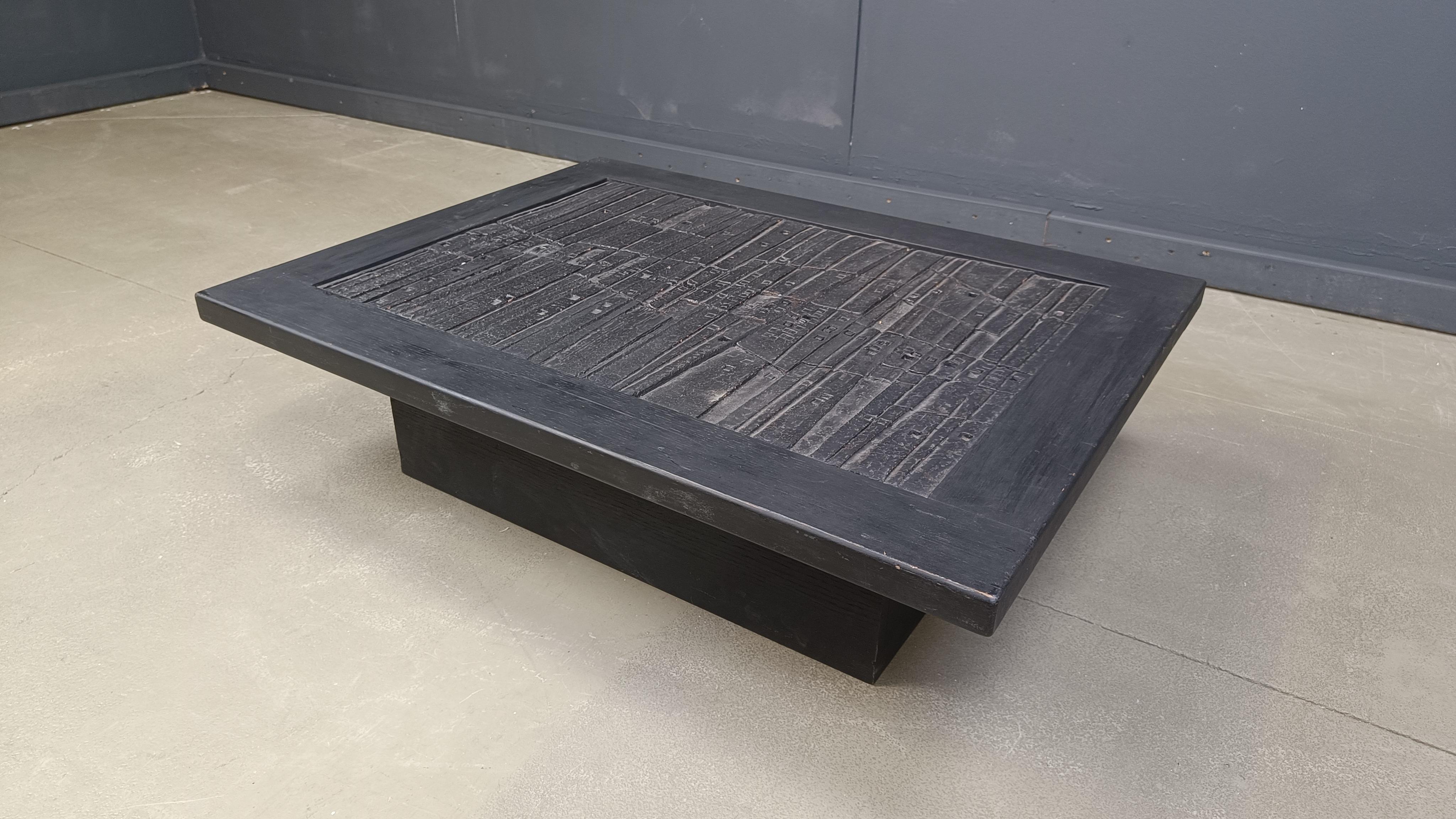 Brutalist stone coffee table, Made In belgium, 1960s For Sale 2
