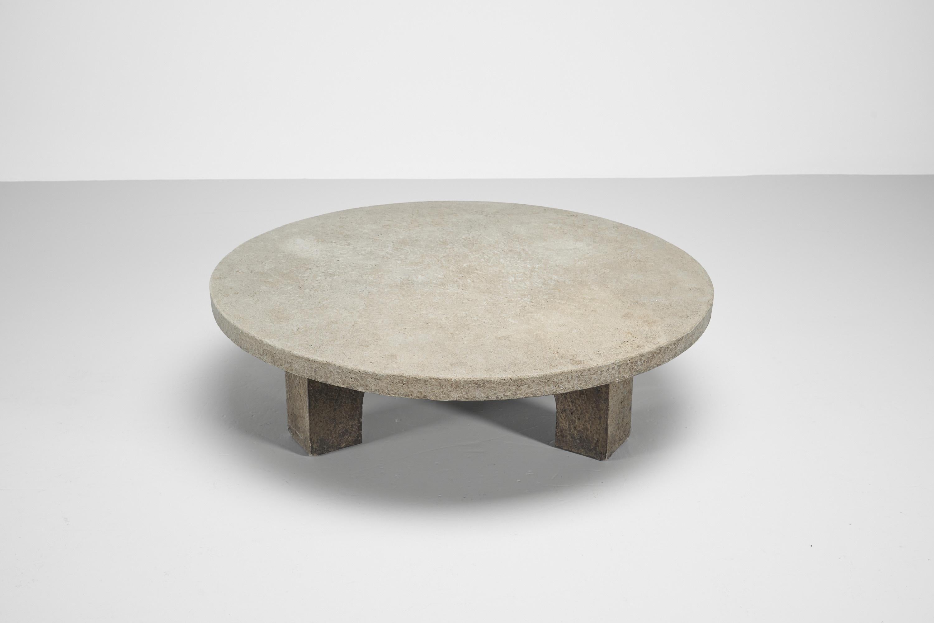 Brutalist Stone Coffee Table the Netherlands, 1970 In Good Condition In Roosendaal, Noord Brabant