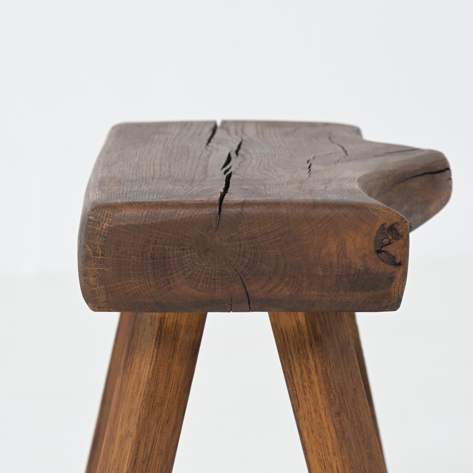 Chêne Brutalist Stool by Mobichalet en vente