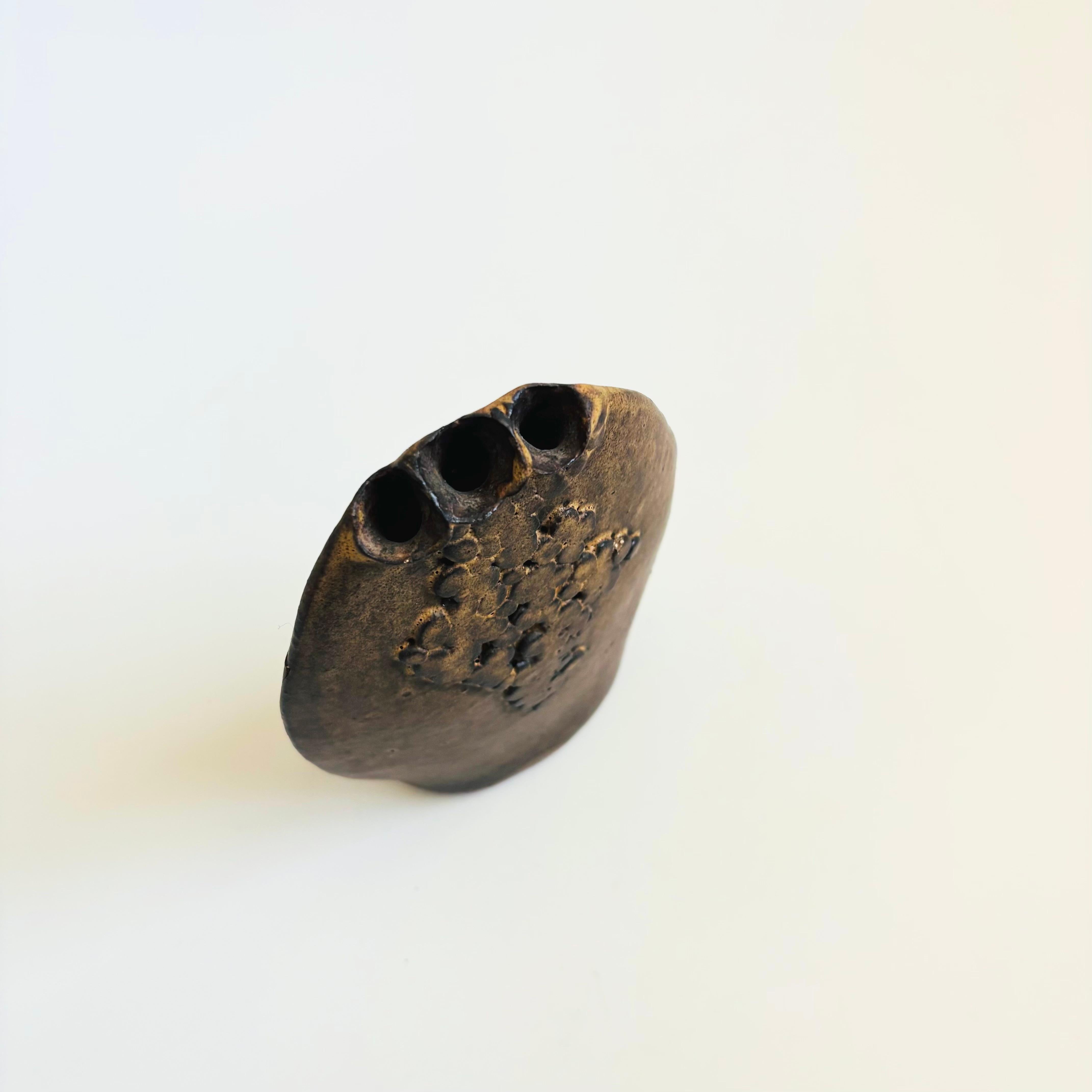 Jarrón Capullo Brutalista Studio Pottery en Bueno estado para la venta en Fairfield, CA