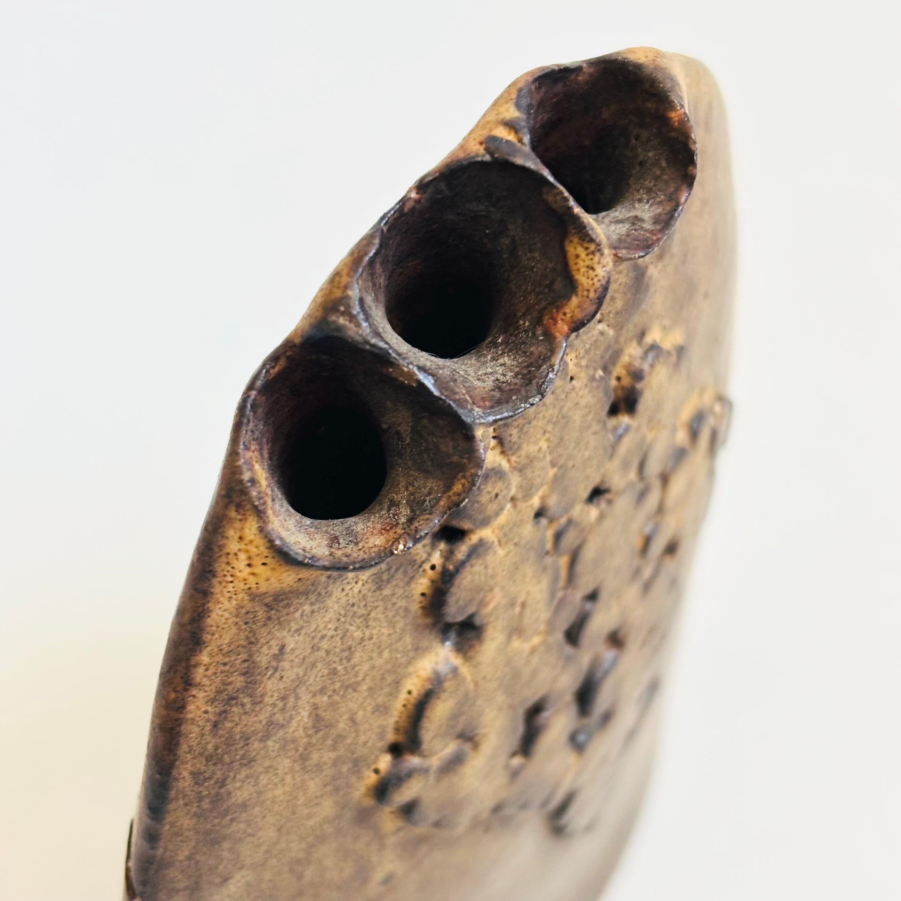 Jarrón Capullo Brutalista Studio Pottery en venta 4