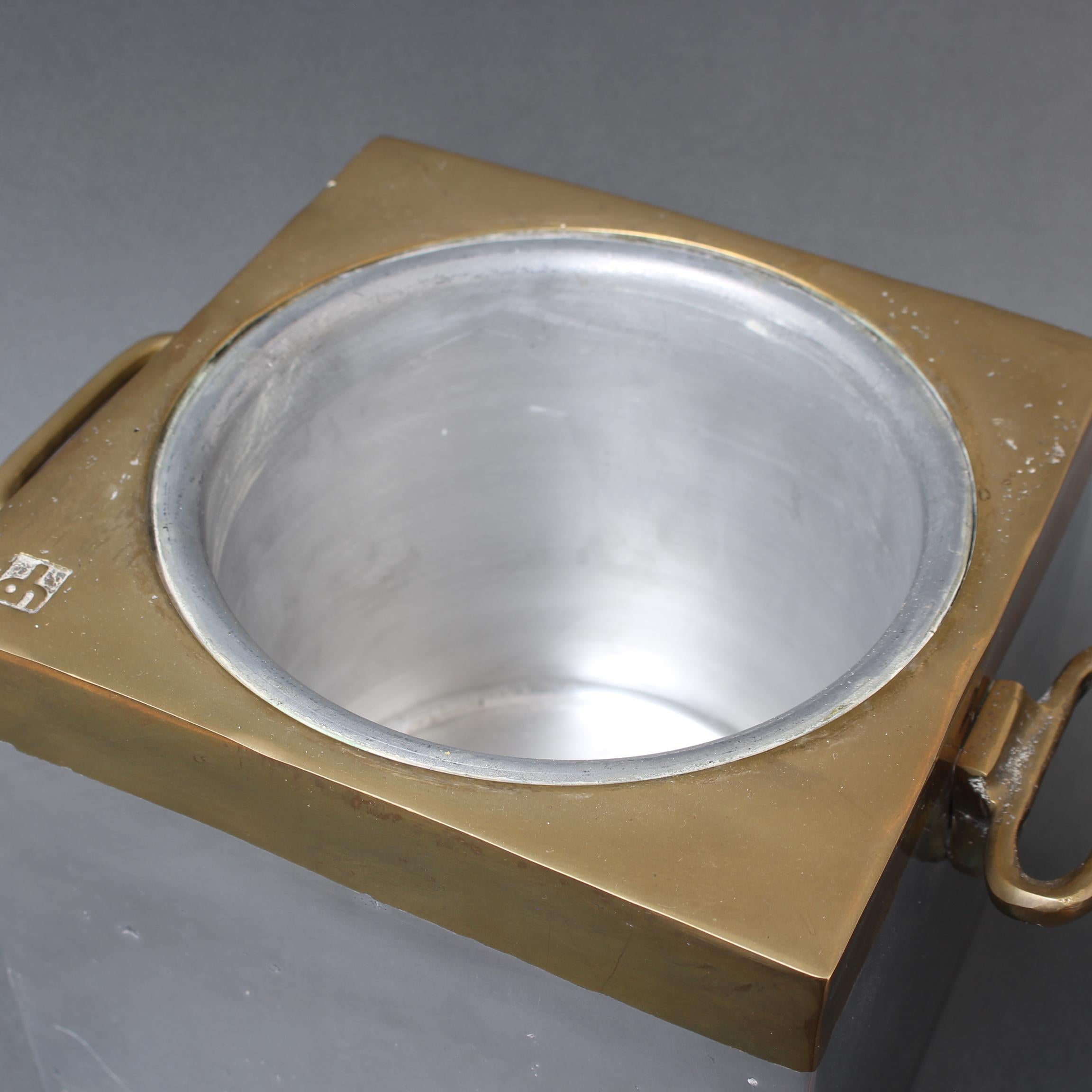 Brutalist Style Aluminium and Brass Ice Bucket by David Marshall (circa 1980s) In Good Condition For Sale In London, GB