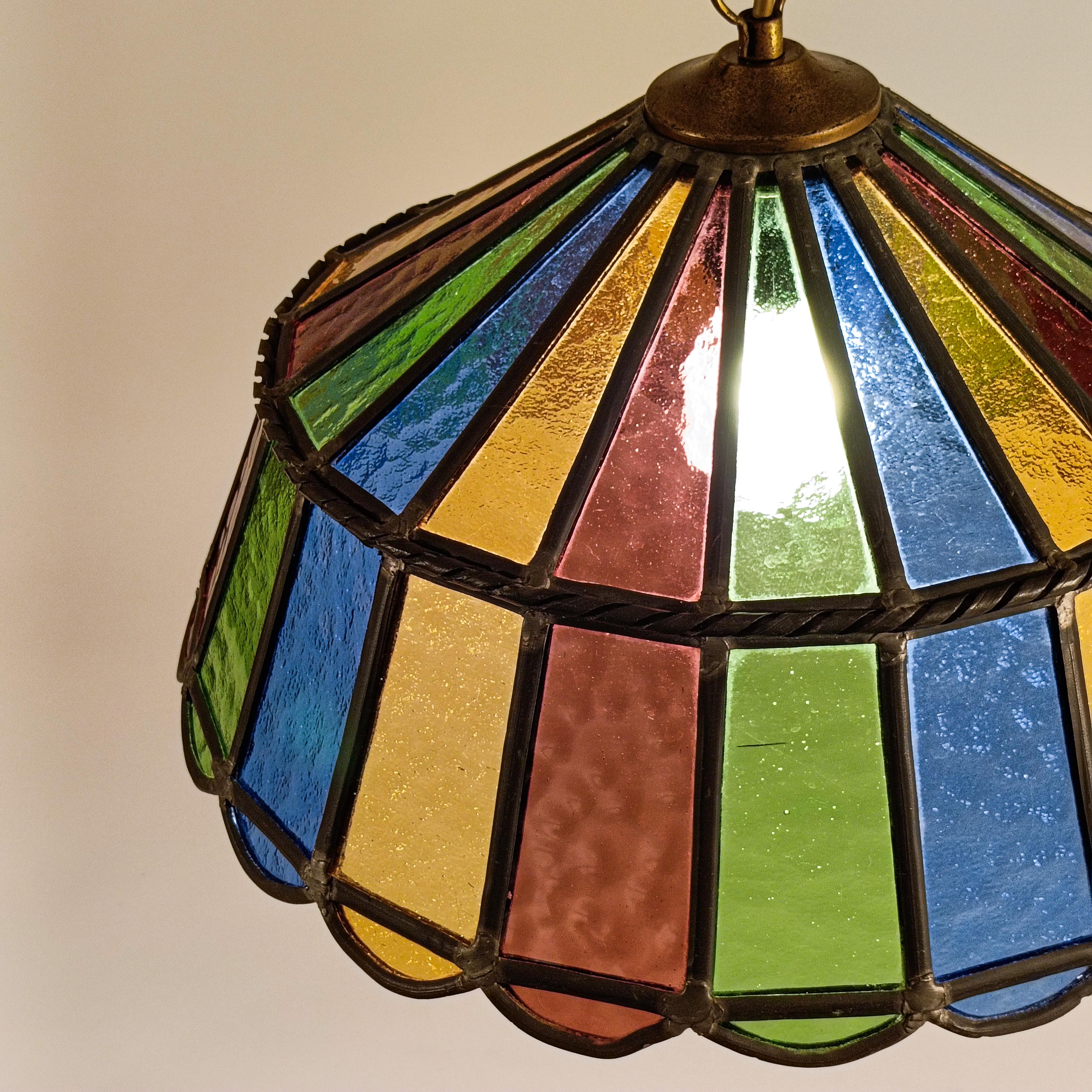 Stile brutalista. Lampada a sospensione in vetro artistico di Ferro Art, Spagna, anni '70 in vendita 3