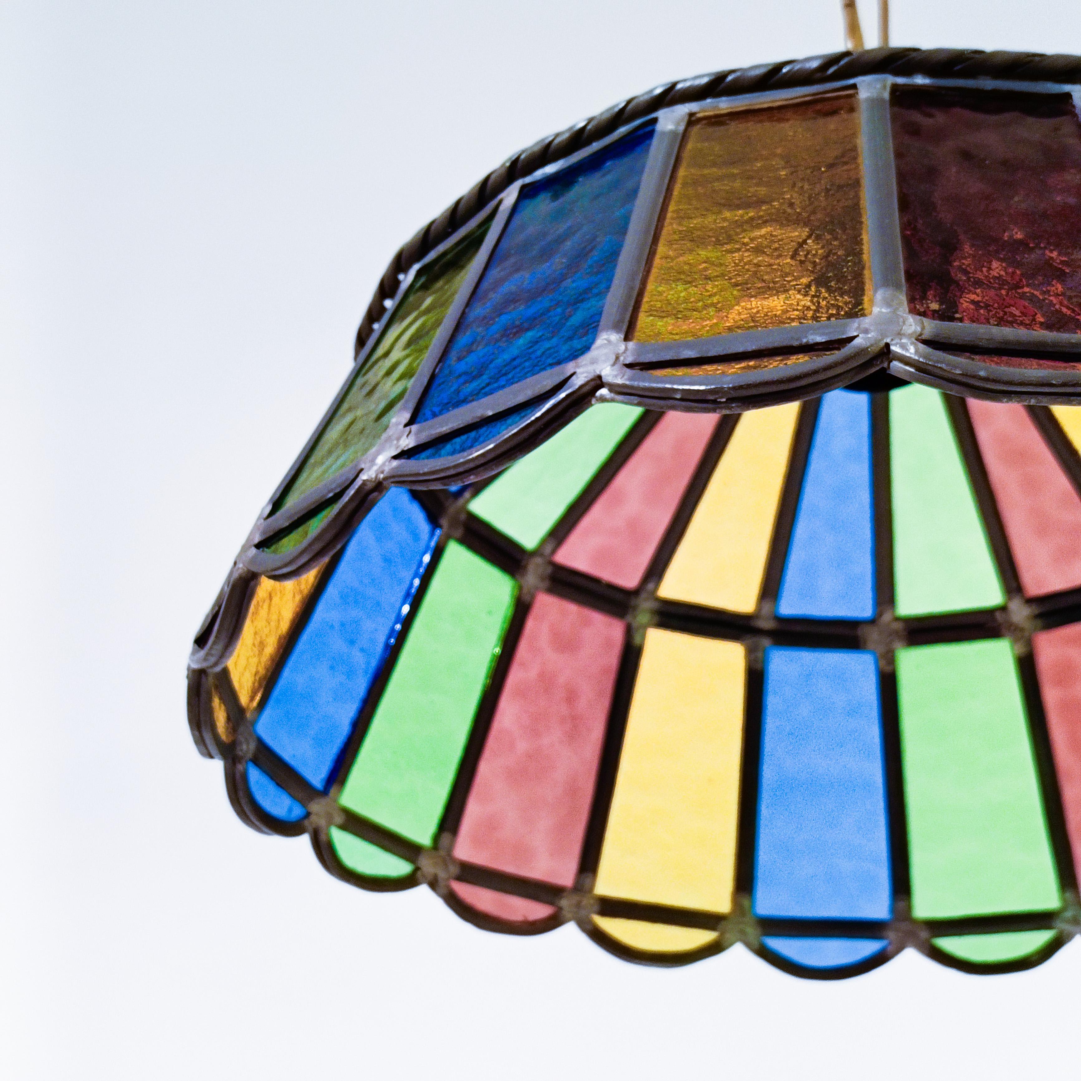 Stile brutalista. Lampada a sospensione in vetro artistico di Ferro Art, Spagna, anni '70 in vendita 7