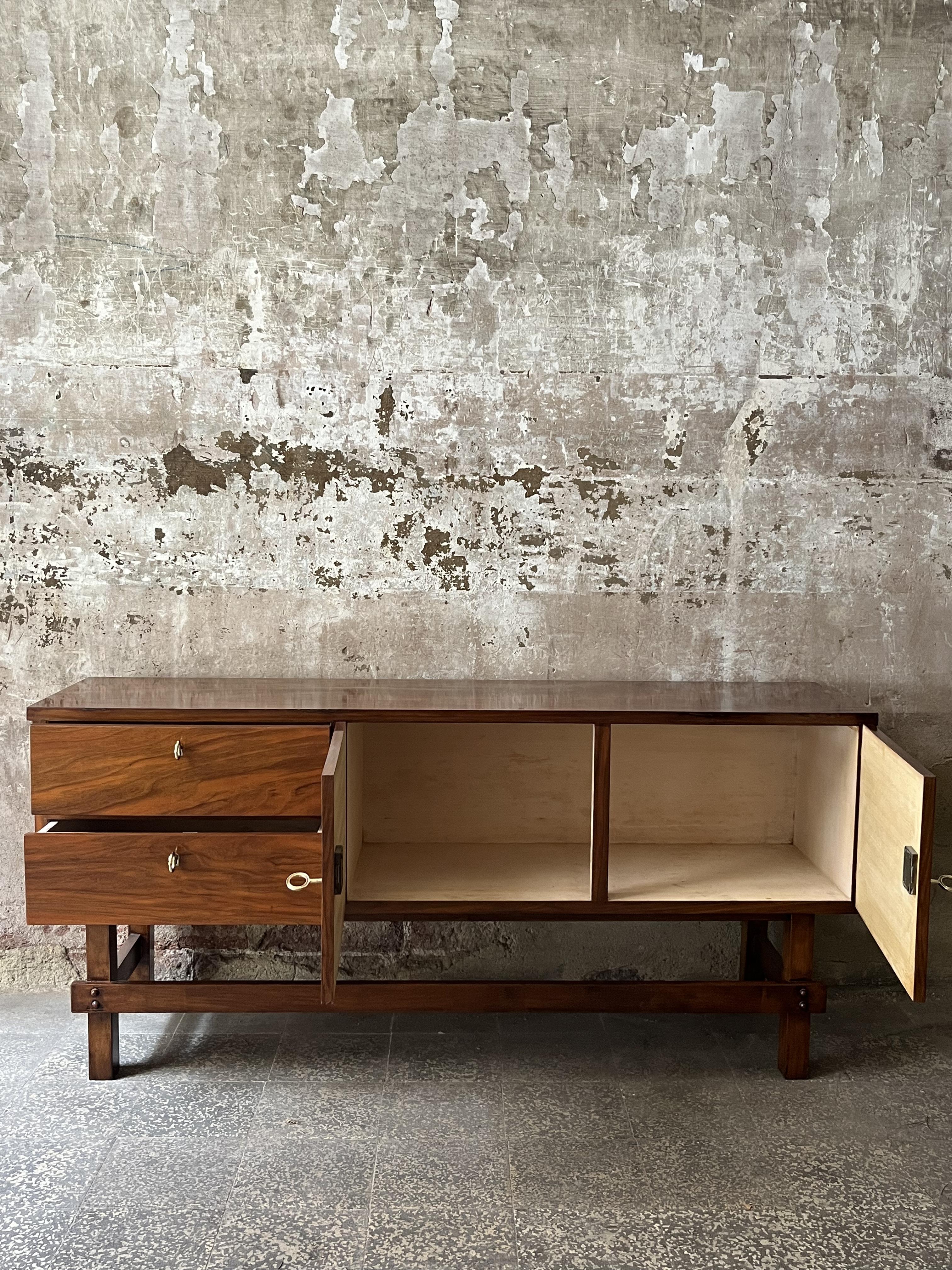 Brutalist style cabinet from the 50s For Sale 4