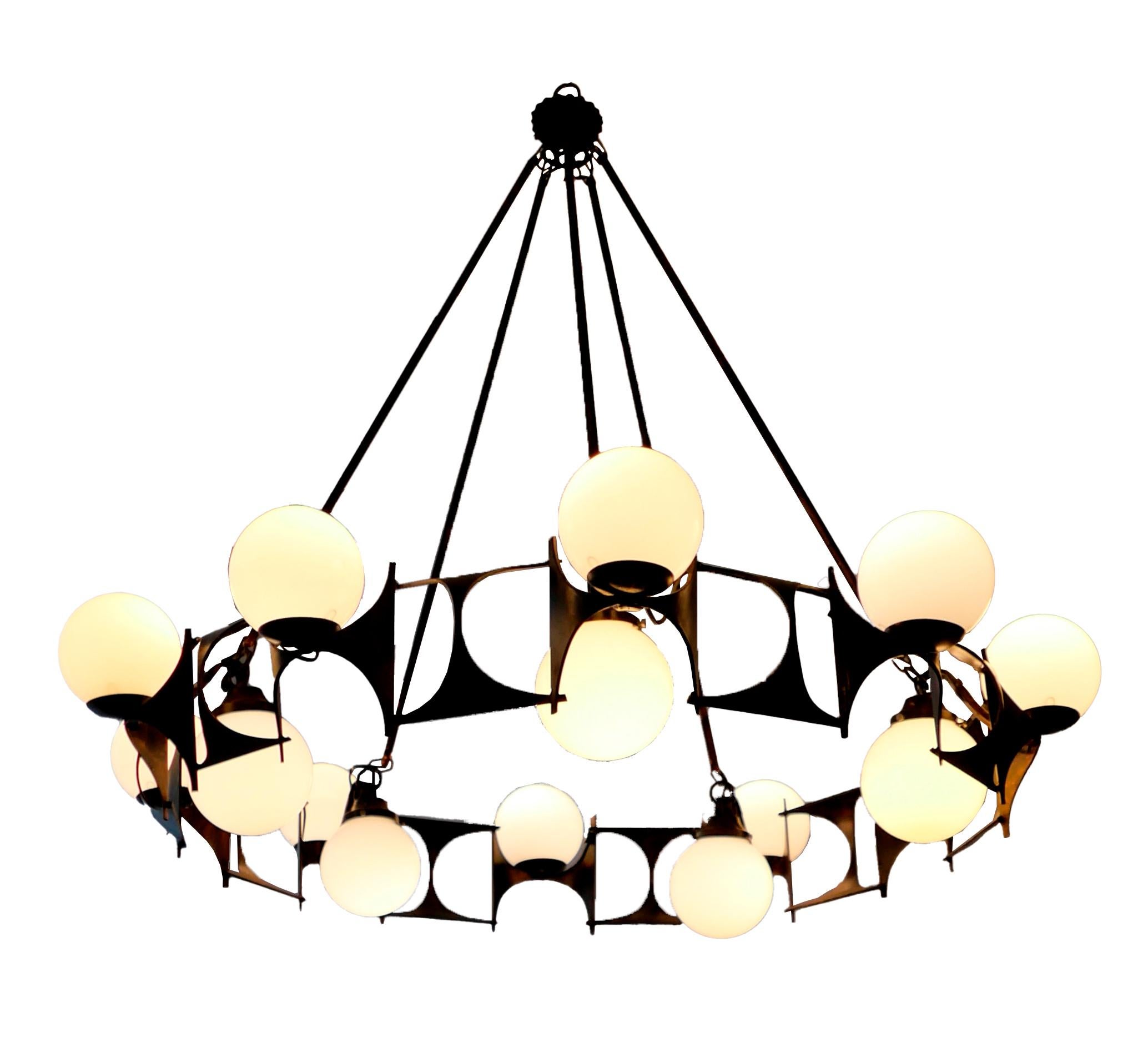 Brutalist Style Chandelier Lamp from the 1950s In Good Condition For Sale In Barcelona, ES