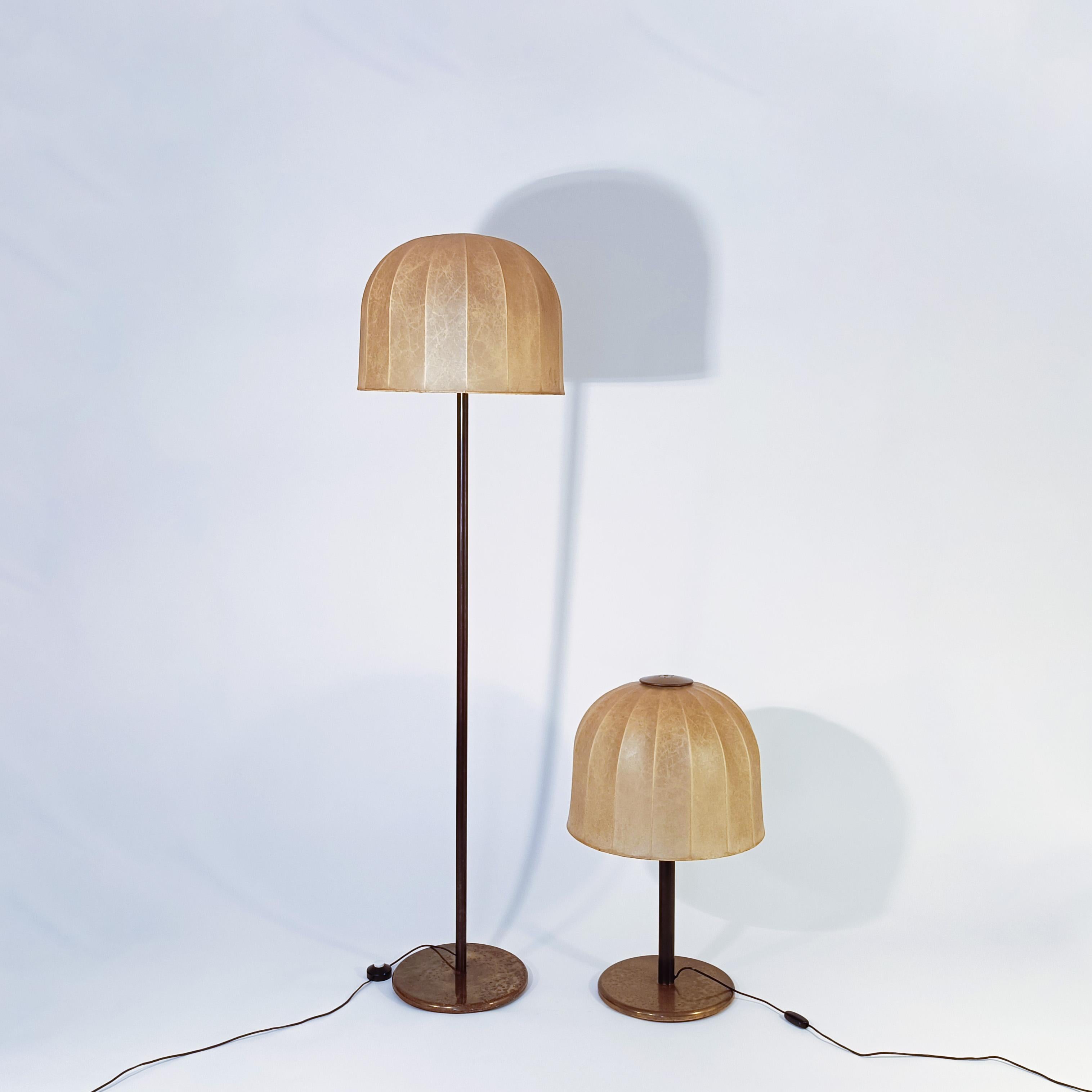 Résine de cocon. Lampadaire de style brutaliste par Estiluz, Espagne, années 1970 en vente 6