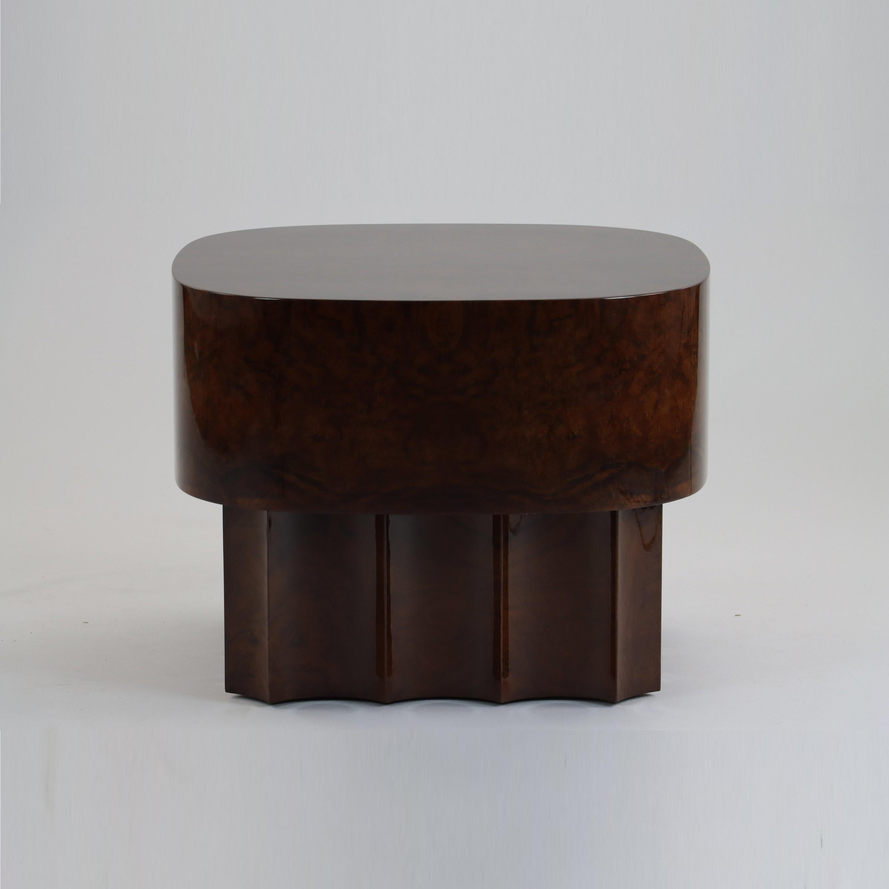 Table basse de style brutaliste en luxueuse racine de noyer brillant By JLC Neuf - En vente à NEW YORK, NY