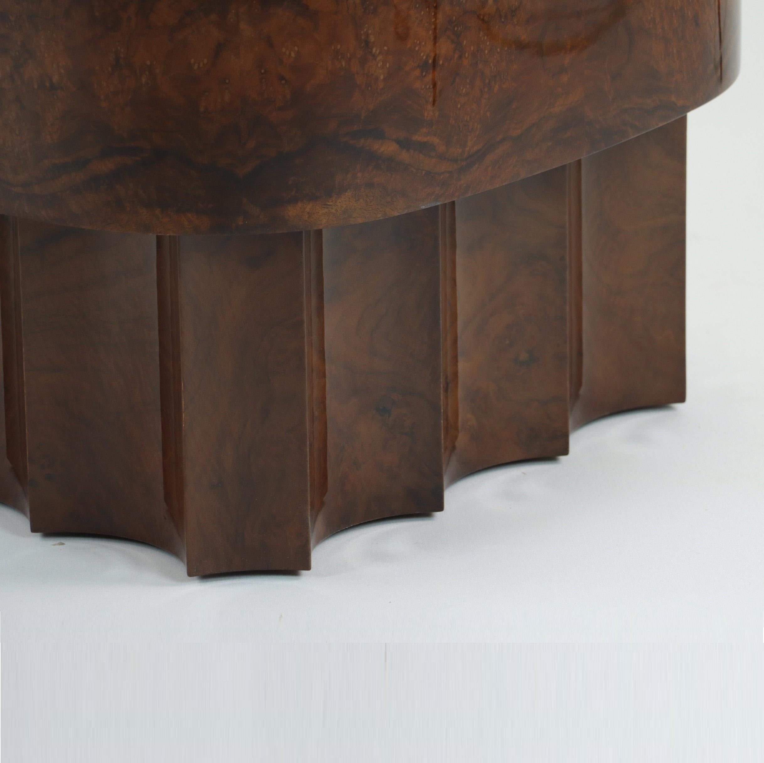 Table basse de style brutaliste en luxueuse racine de noyer brillant By JLC en vente 1