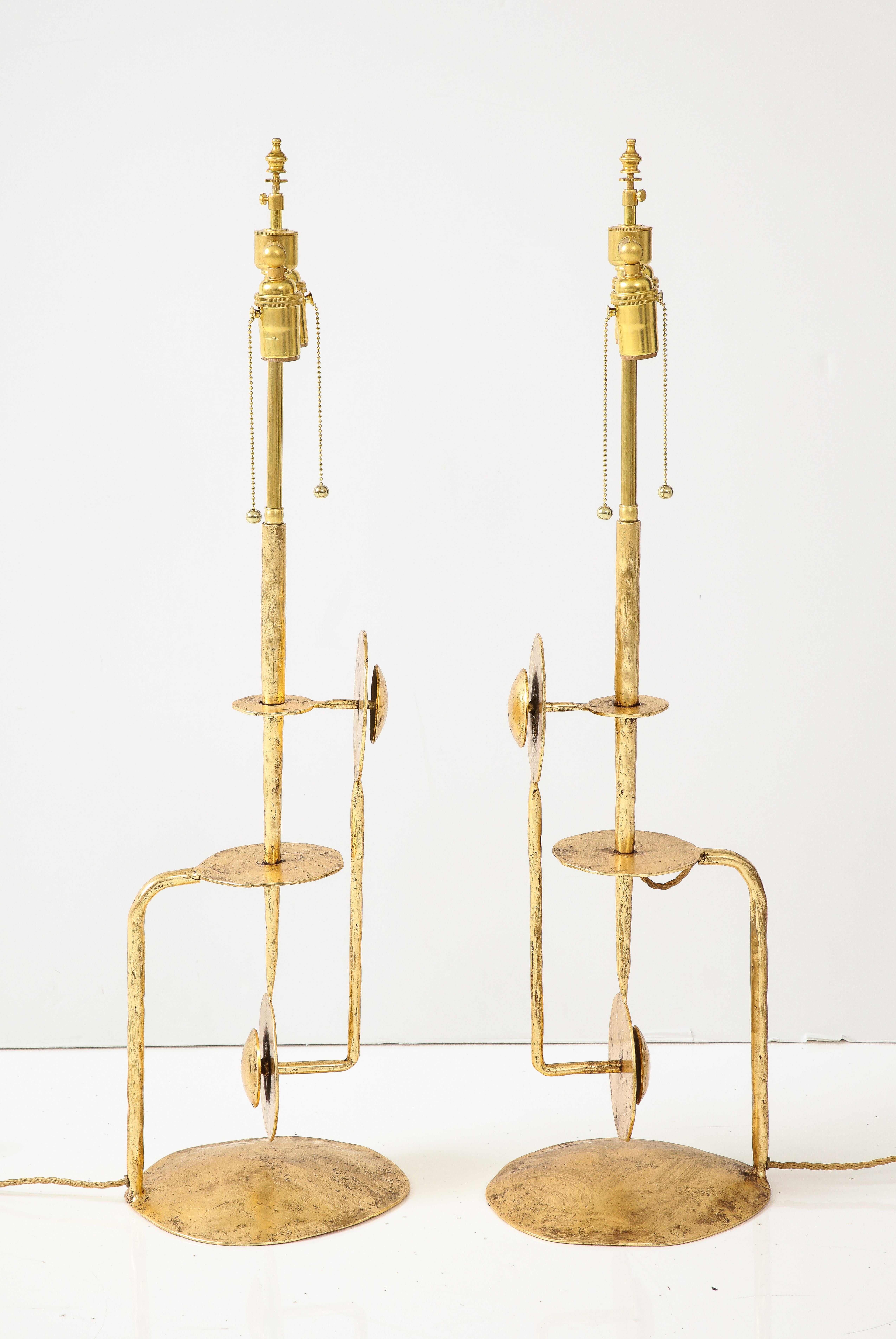 Brutalist Style Gilt Metal Italian Table Lamps In Good Condition For Sale In New York, NY