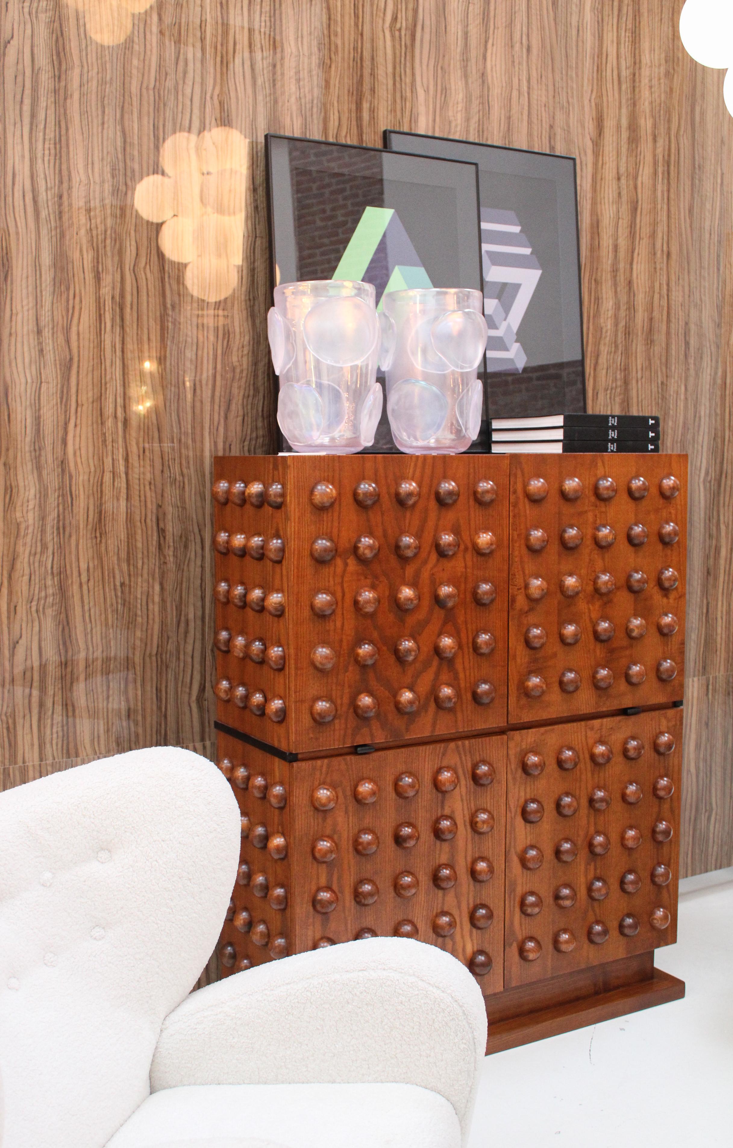 Barra Seca Italiana de Estilo Brutalista de Madera de Roble, Armario para Bebidas en venta 8
