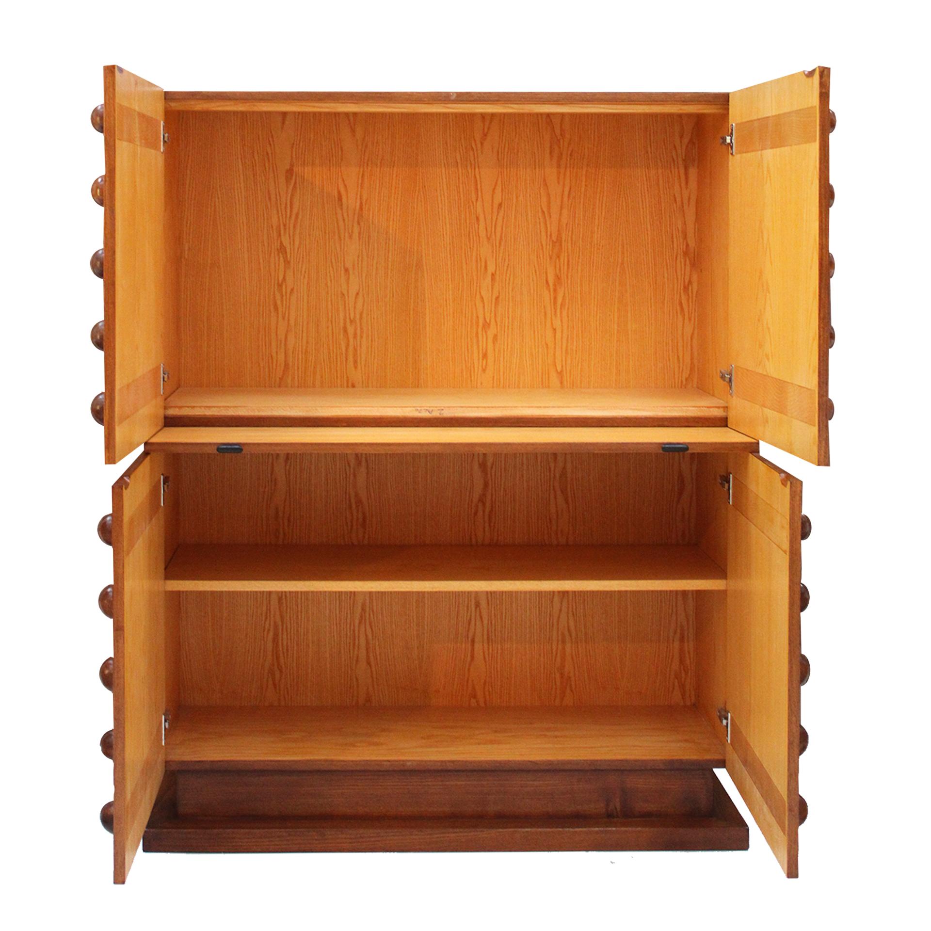 Barra Seca Italiana de Estilo Brutalista de Madera de Roble, Armario para Bebidas en venta 3