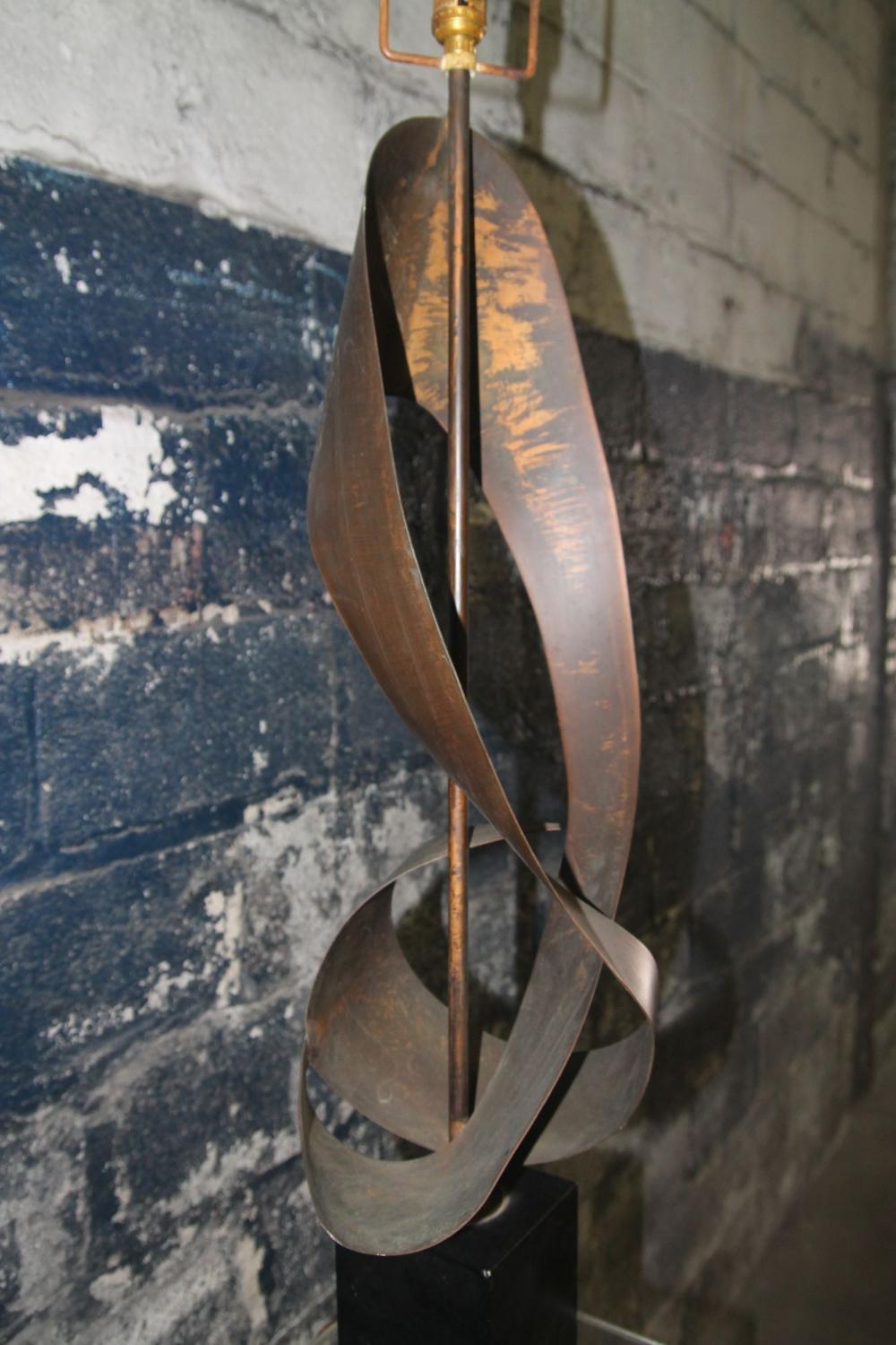 Brutalist Style Lamp by Richard Barr for the Laurel Lamp Co. In Good Condition For Sale In Asbury Park, NJ