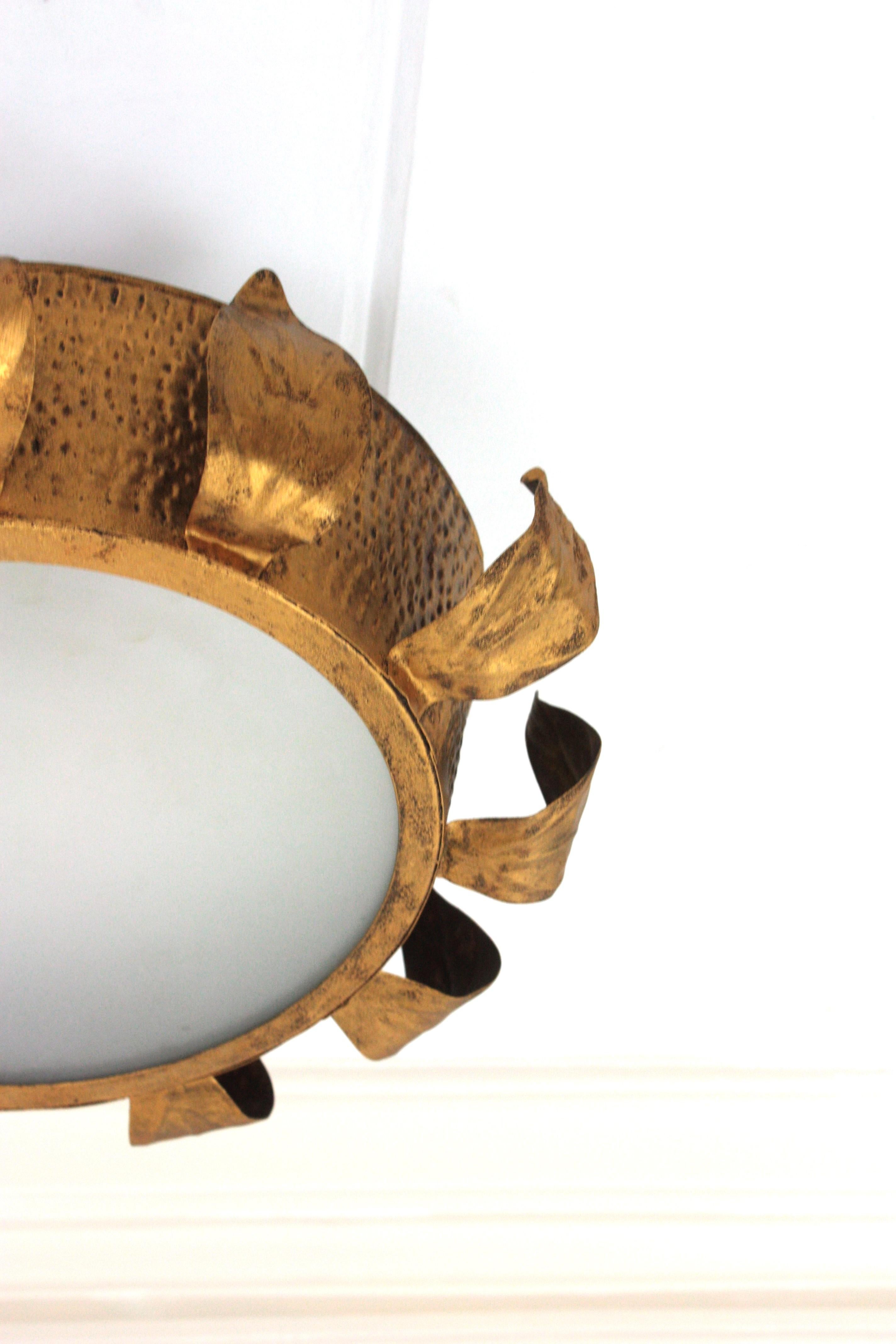 Brutalist Sunburst Crown Ceiling Flush Mount Light Fixture in Gilt Iron, 1950s For Sale 3