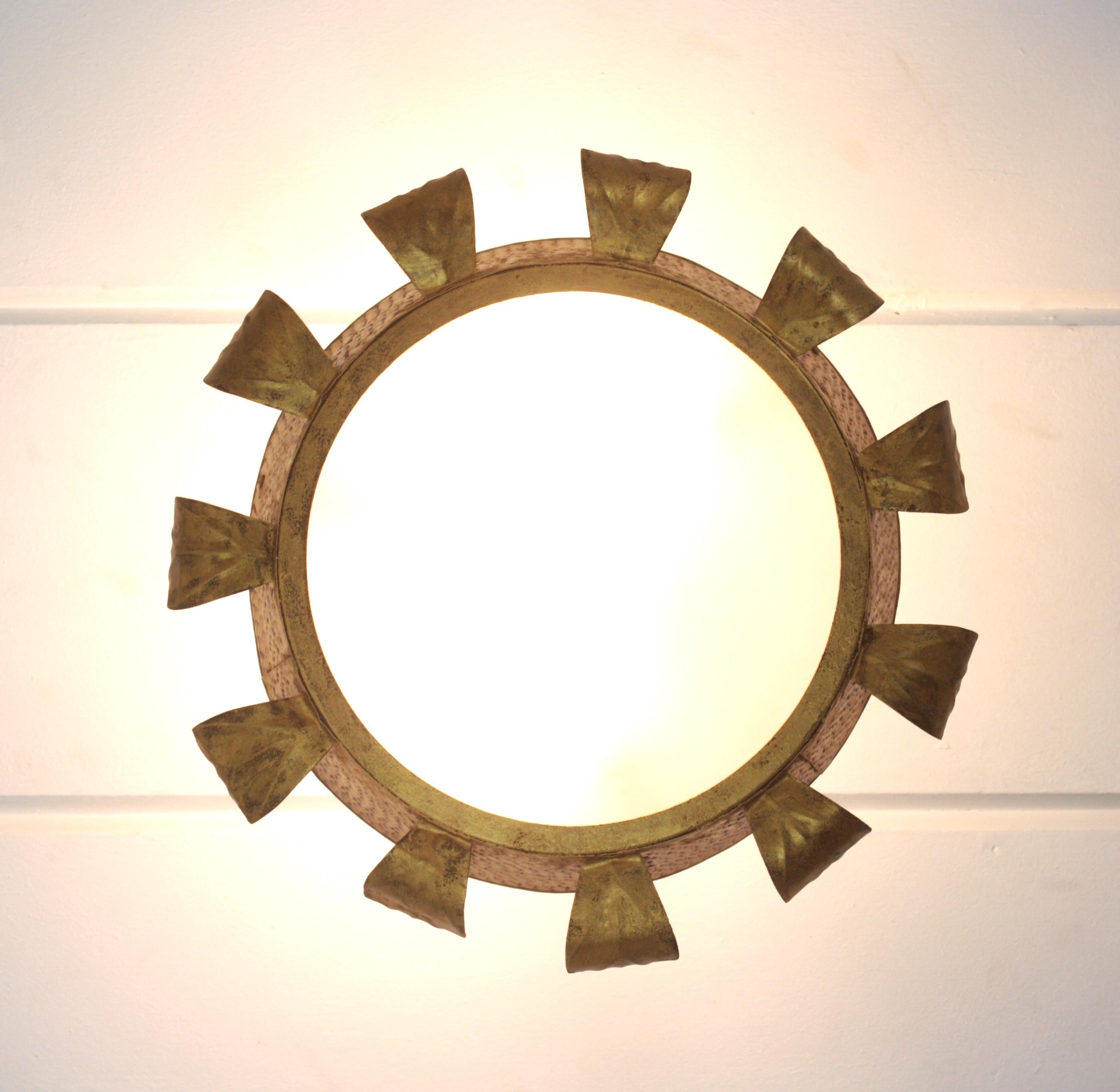 Brutalist Sunburst Crown Ceiling Flush Mount Light Fixture in Gilt Iron, 1950s For Sale 5