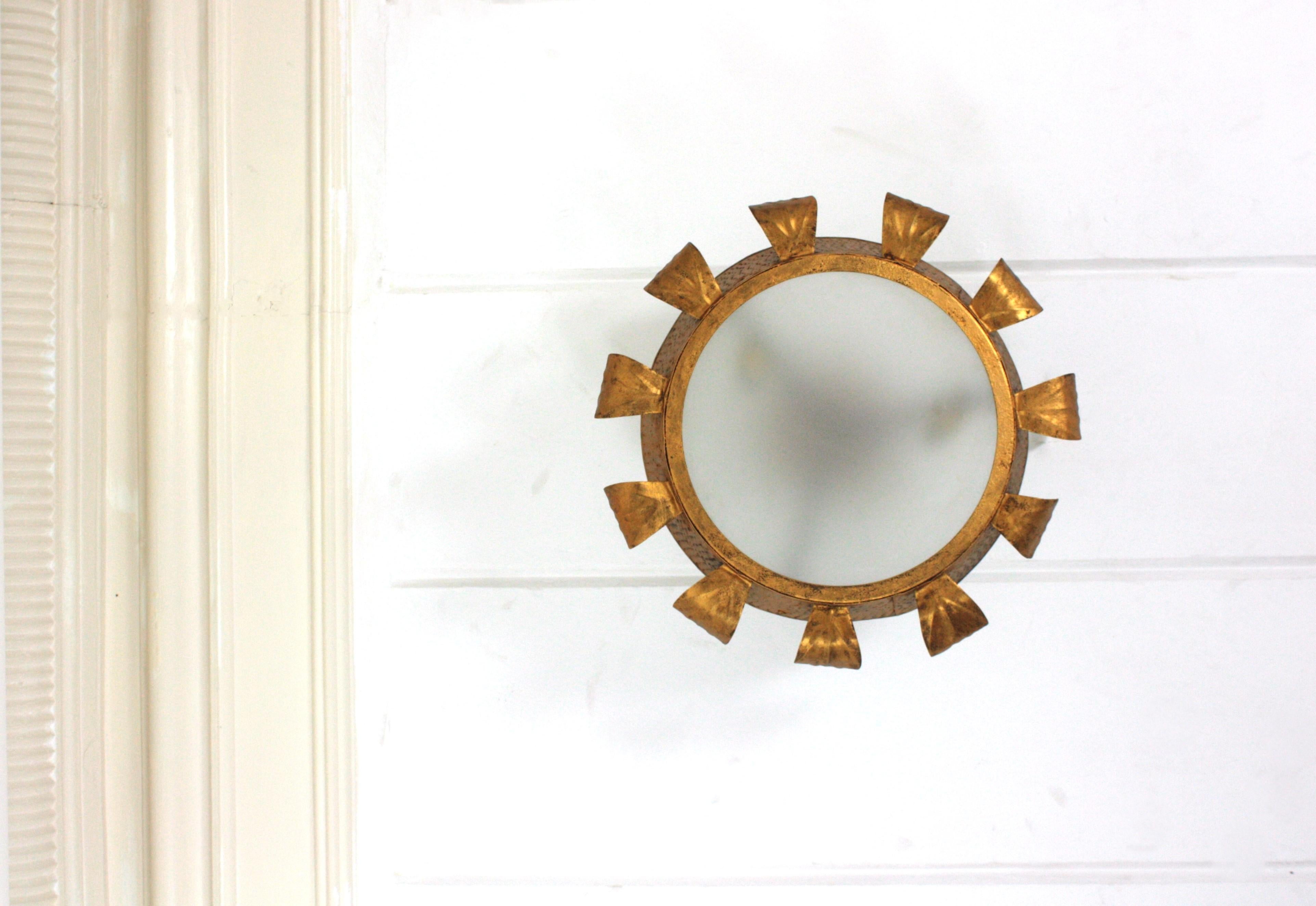 Brutalist Sunburst Crown Ceiling Flush Mount Light Fixture in Gilt Iron, 1950s For Sale 6