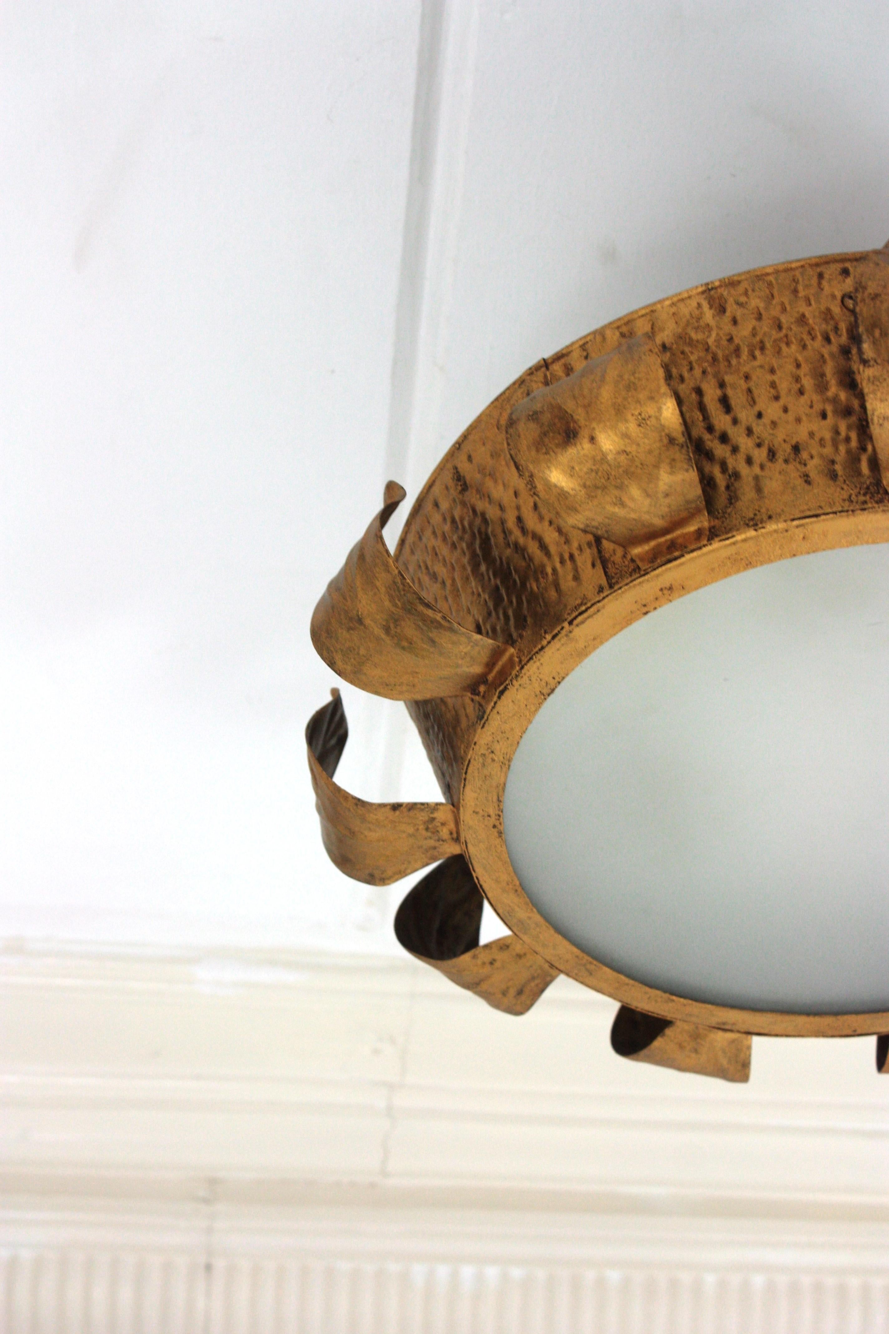 Brutalist Sunburst Crown Ceiling Flush Mount Light Fixture in Gilt Iron, 1950s For Sale 2