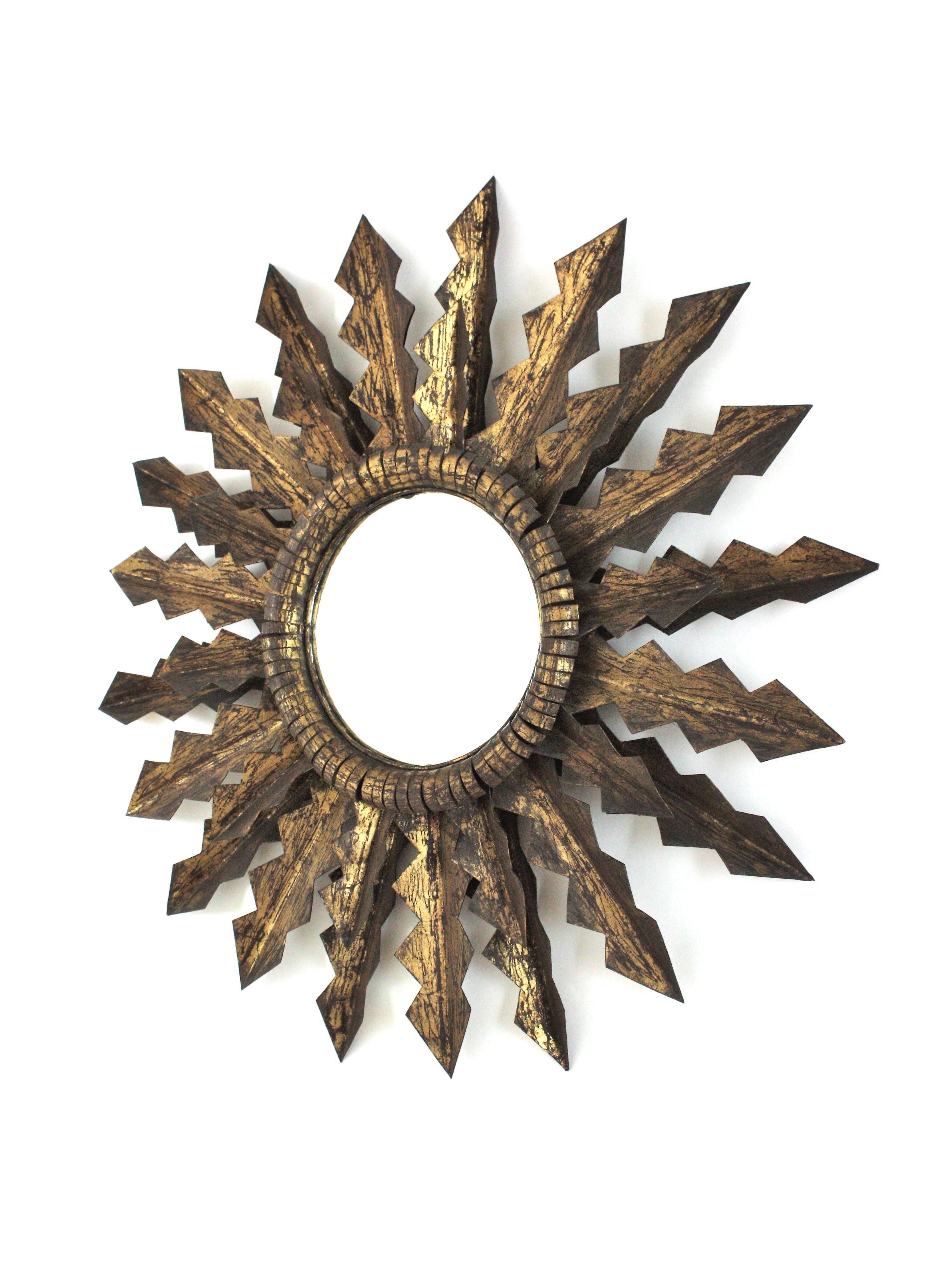 Brutalist Sunburst Mirror with Double Layered Jagged Frame in Gilt Wrought Iron For Sale 9