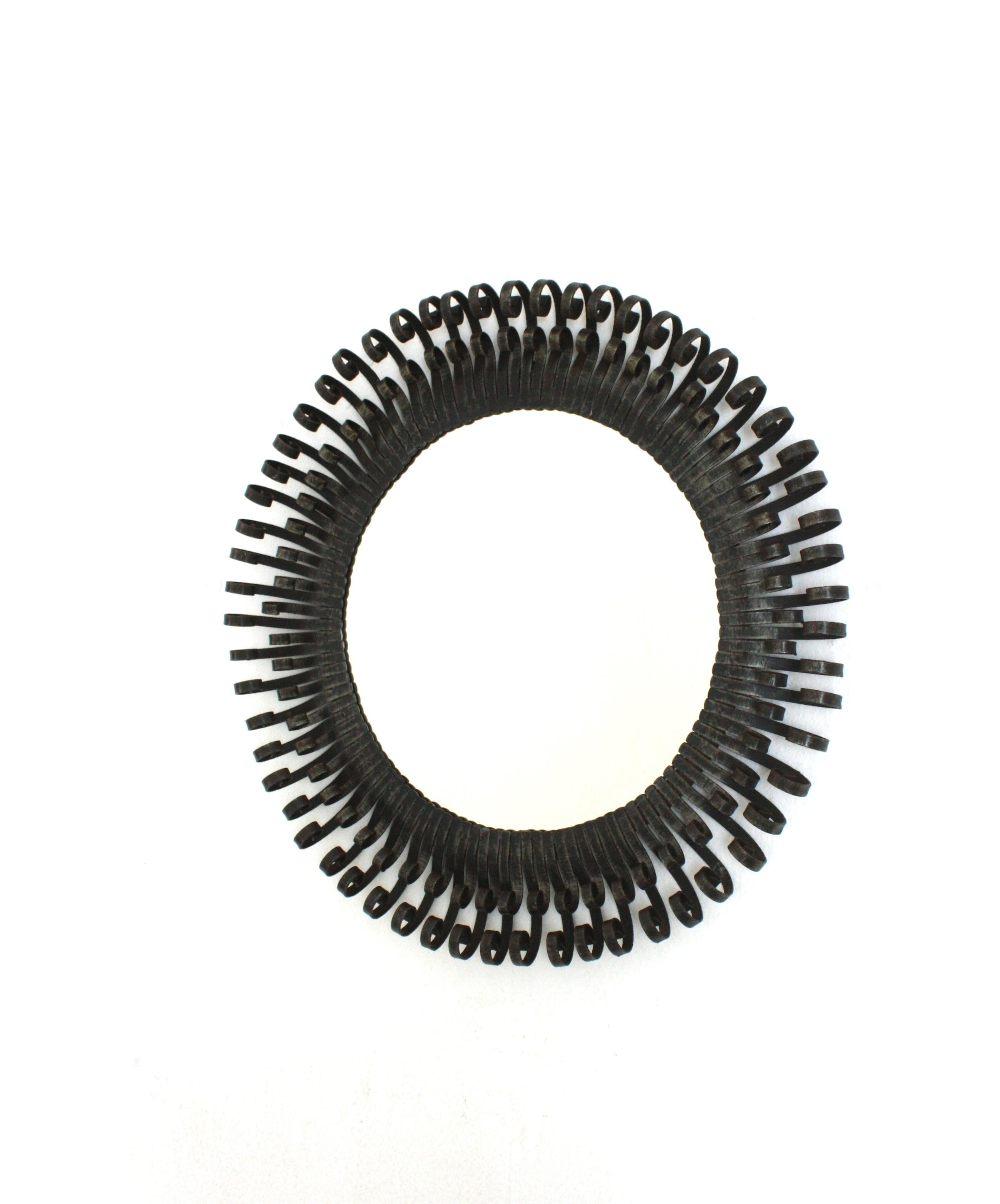 Brutalist Sunburst Mirror with Scroll Endings, Wrought Iron, 1950s en venta 4