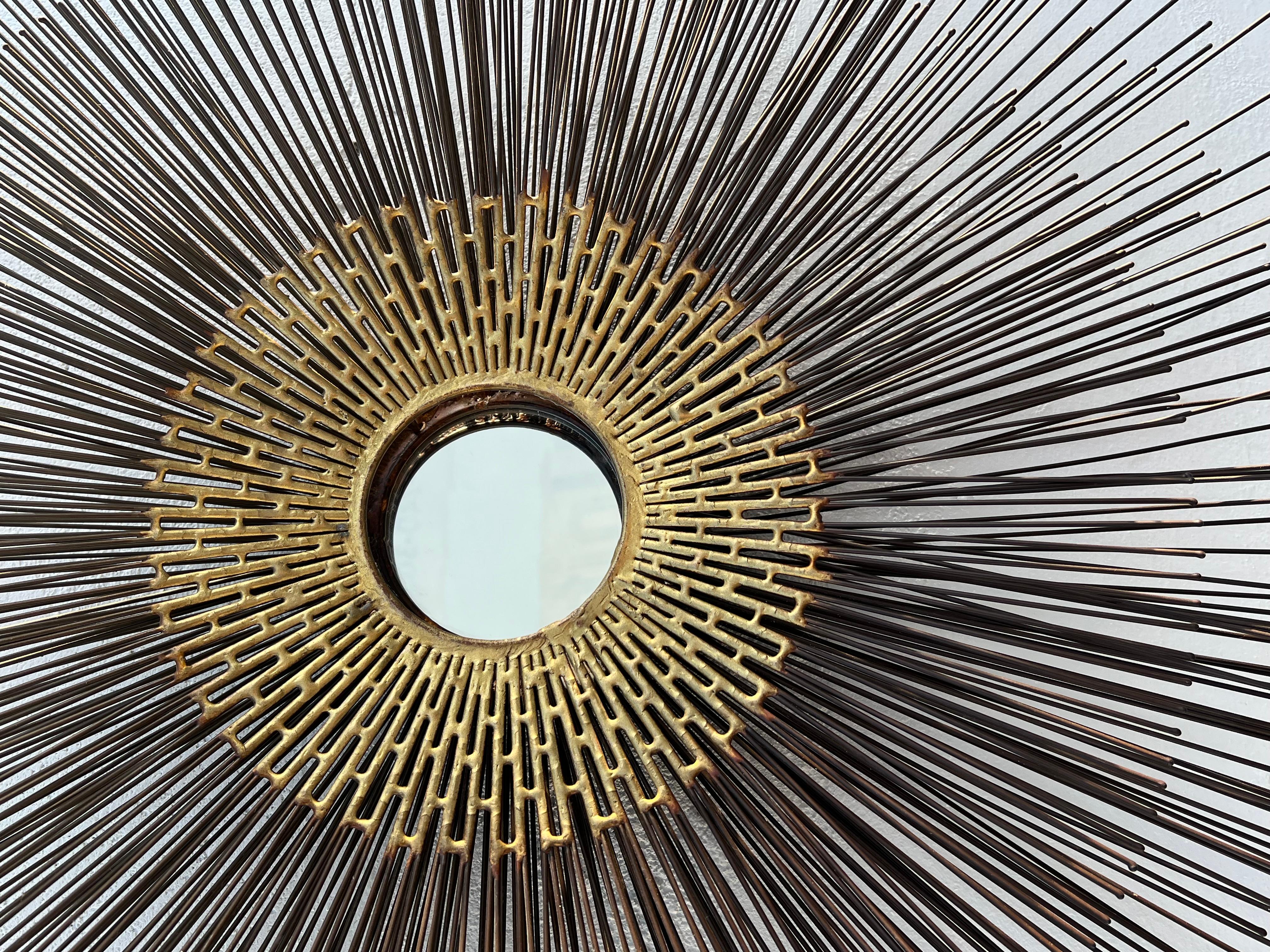 Américain Miroir mural brutaliste Sunburst de William Friedle, 1970 en vente